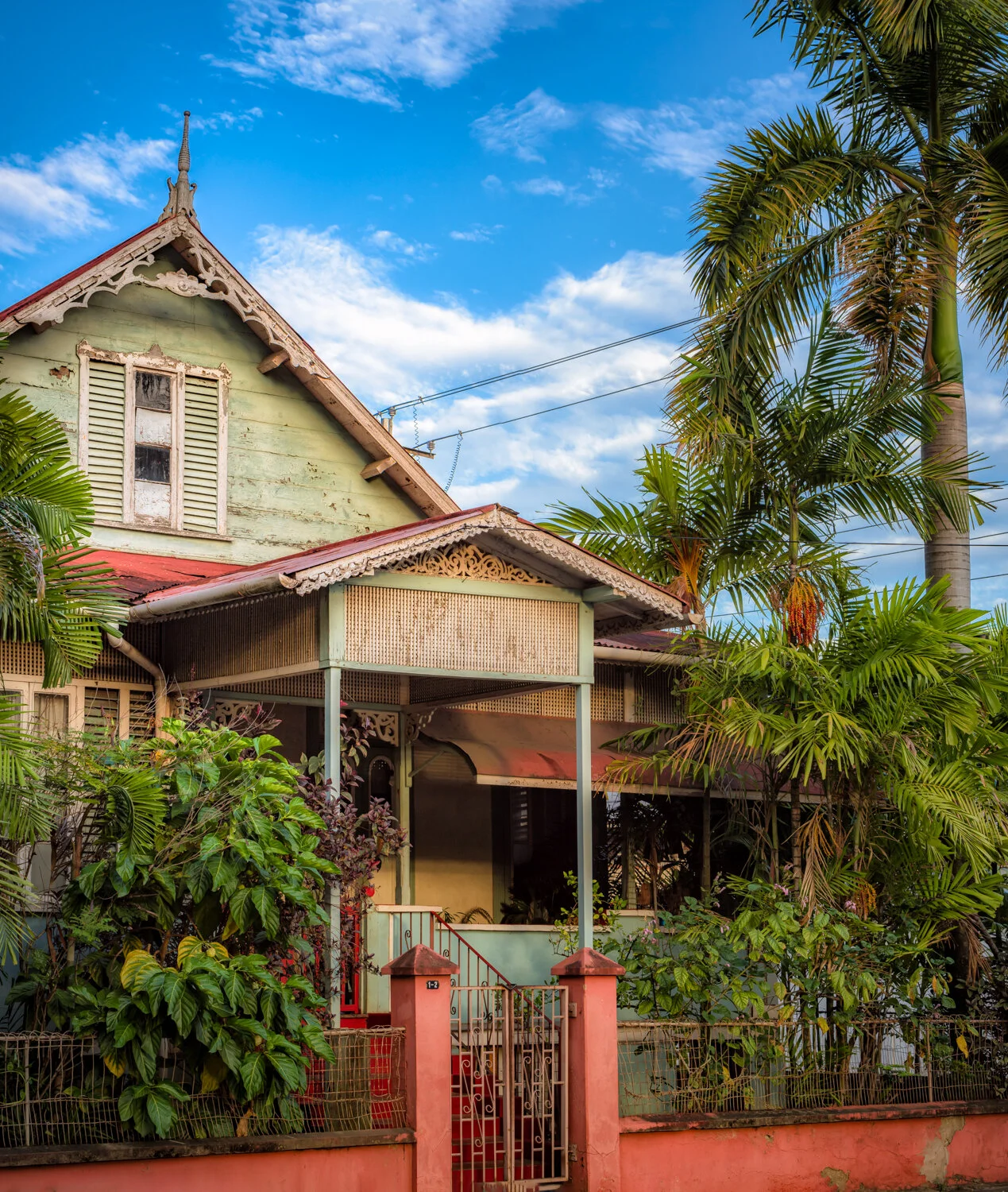 "Antique urban abode" 2018.