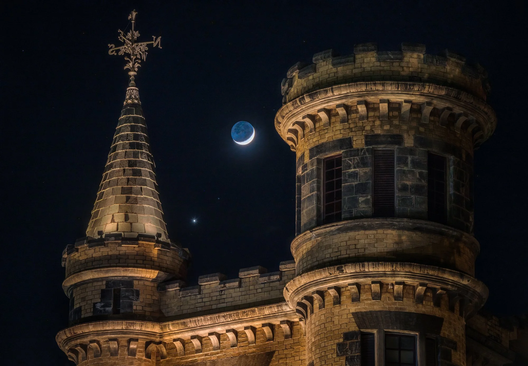 "Stollmeyer's Castle, the Moon and Venus" 2021.