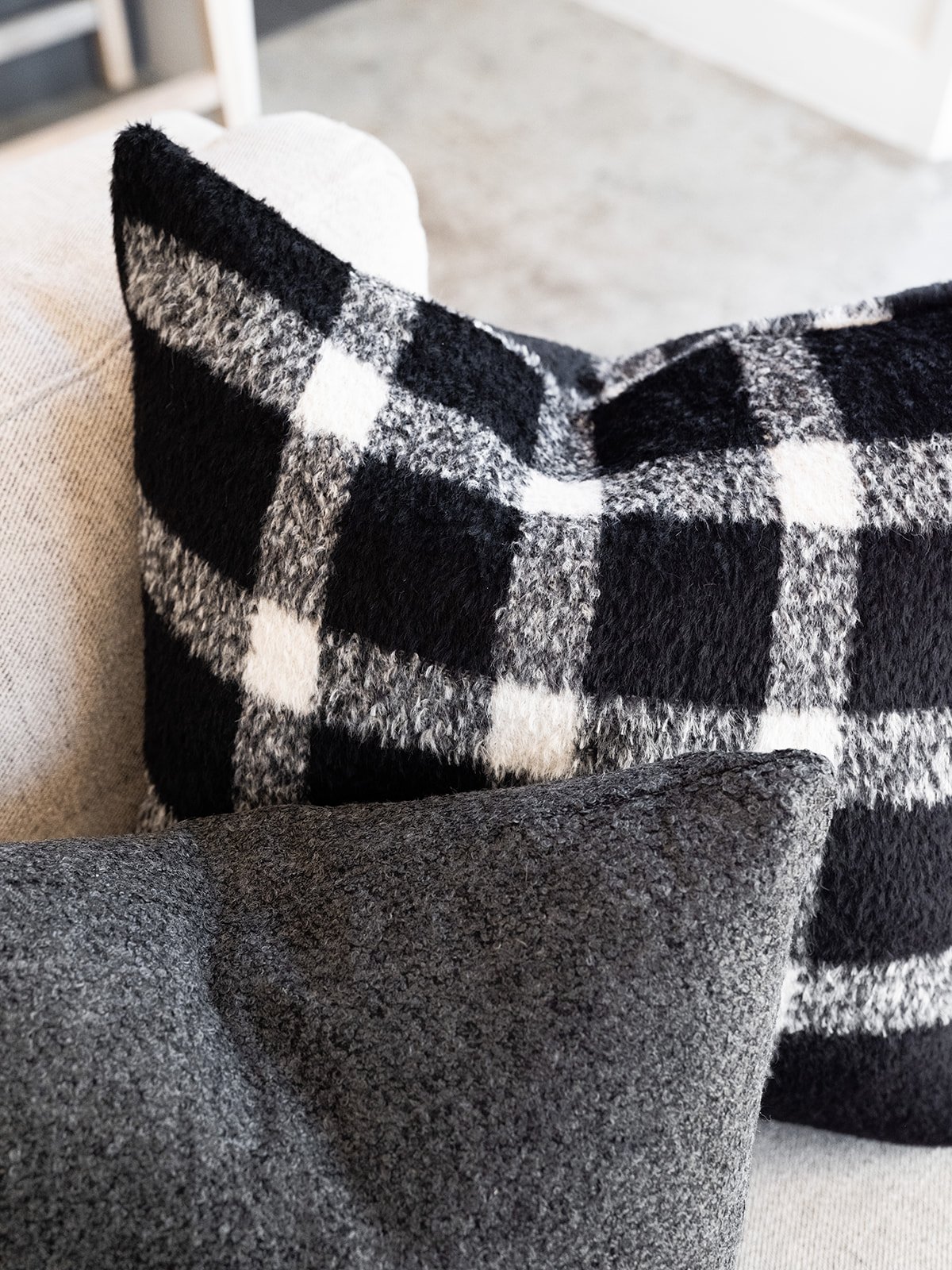 LuxuryThrowPillows_EtroLoroPiana2.jpg