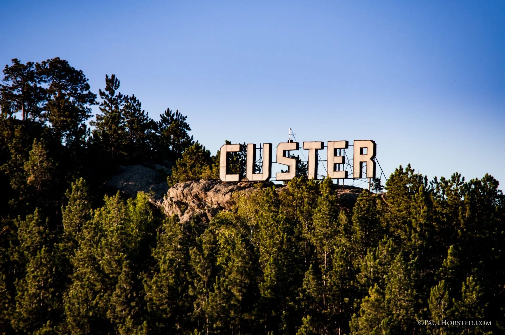 Custer Van Tours — Dave's World Tours