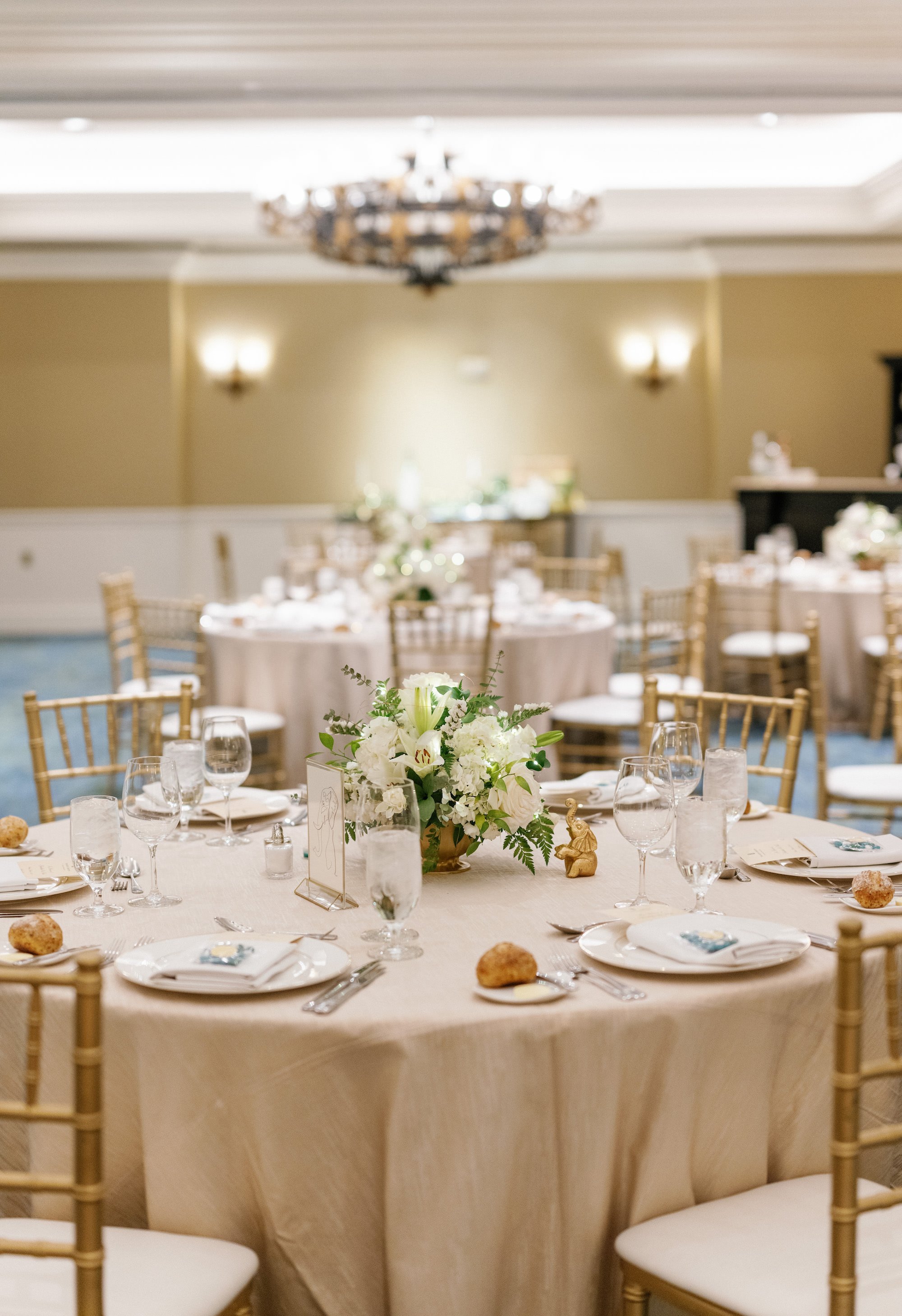 36Timeless White Courtyard Wedding | Ritz Carlton Orlando | Photographers Dewitt for Love Photography.jpg