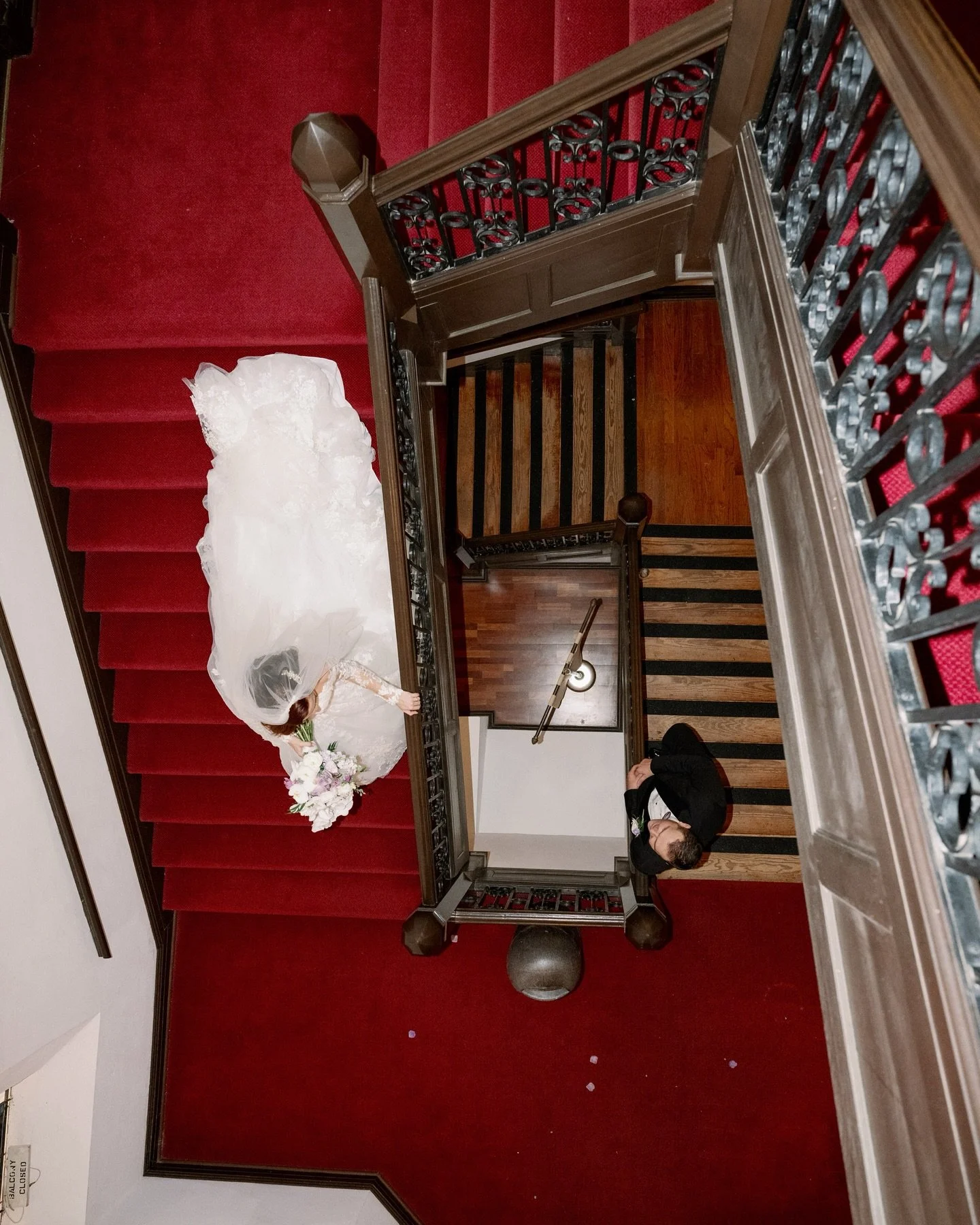 Left on RED: A Ceremony Series &hearts;️ + A HAPPY ANNIVERSARY to this amazing couple 💋

✨ Casey and Jocelyn&rsquo;s wedding could have taken place in 2024 or 1957. 

So many classic elements, from Jocelyn&rsquo;s timeless ballgown, to the retro red