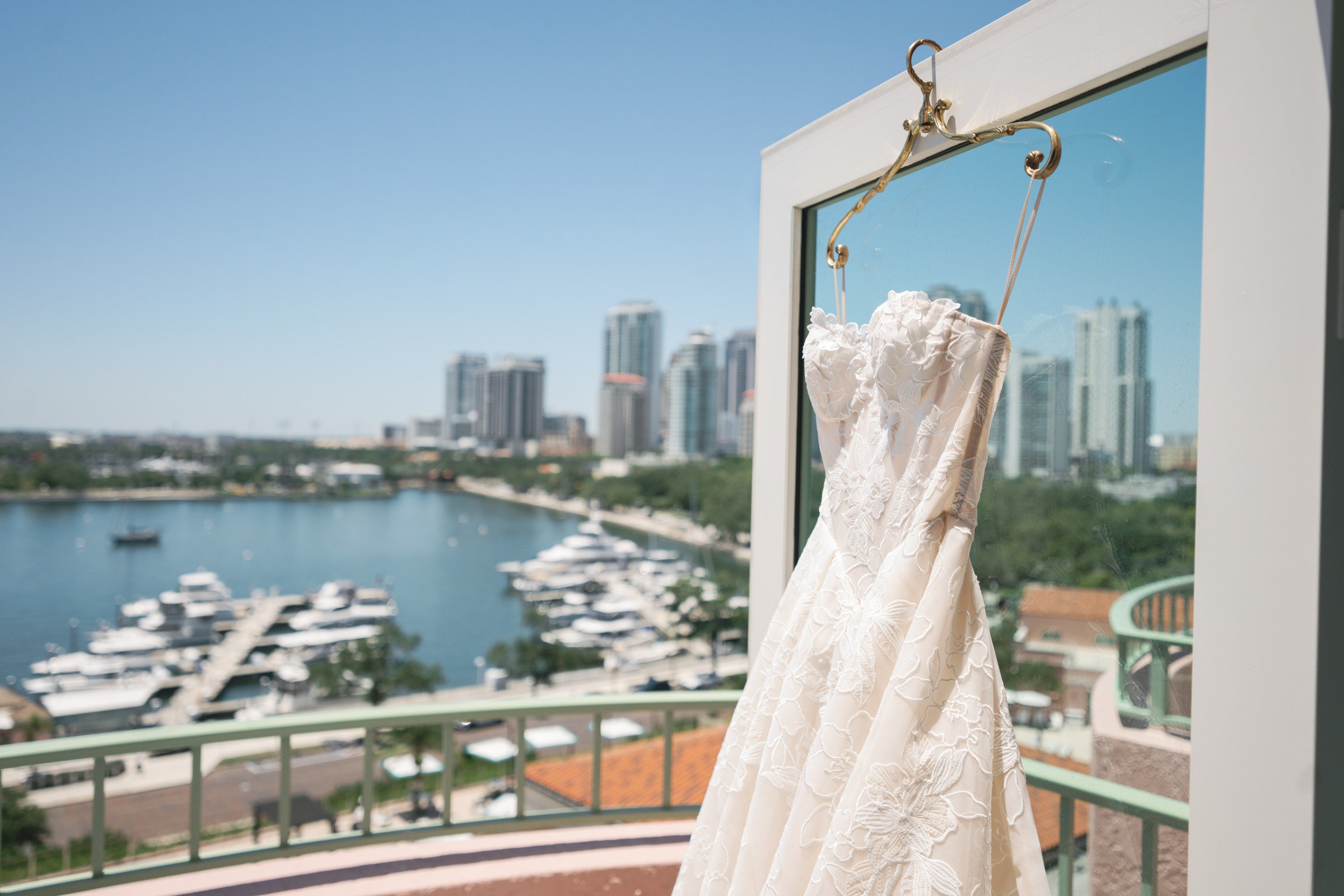 Copyright-Dewitt-for-Love-Photography-Vinoy-Wedding-St-Petersburg-Wedding-Photographer (2).jpg