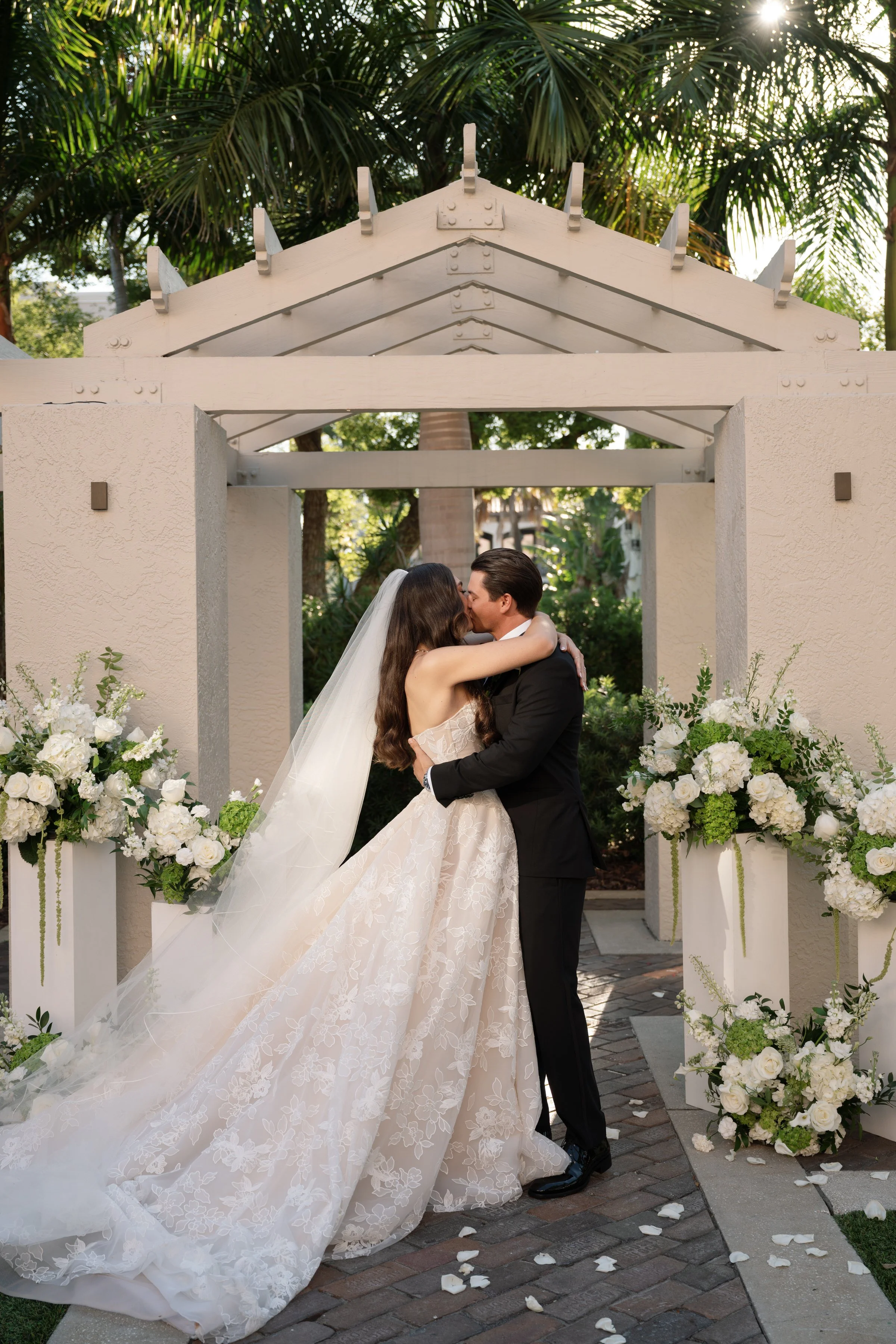 Copyright-Dewitt-for-Love-Photography-Vinoy-Wedding-St-Petersburg-Wedding-Photographer (175).jpg