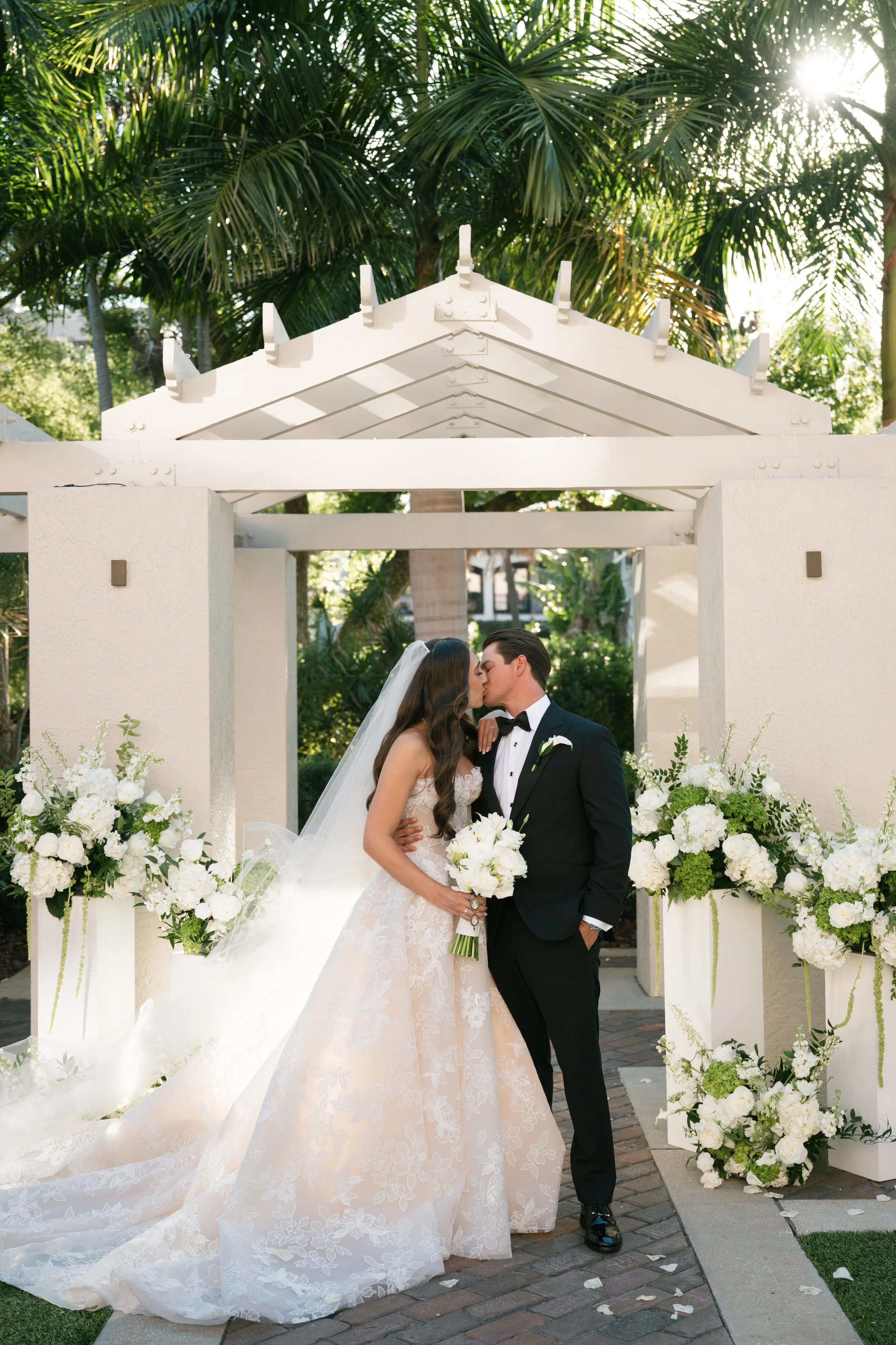 Copyright-Dewitt-for-Love-Photography-Vinoy-Wedding-St-Petersburg-Wedding-Photographer (197).jpg