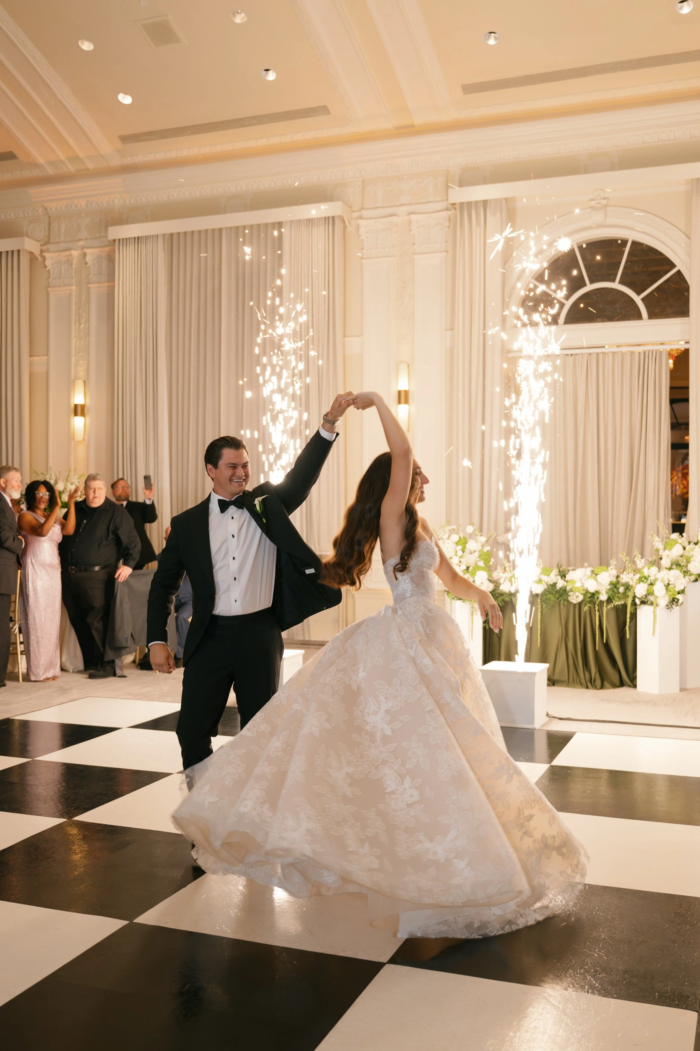 Copyright-Dewitt-for-Love-Photography-Vinoy-Wedding-St-Petersburg-Wedding-Photographer (264).jpg