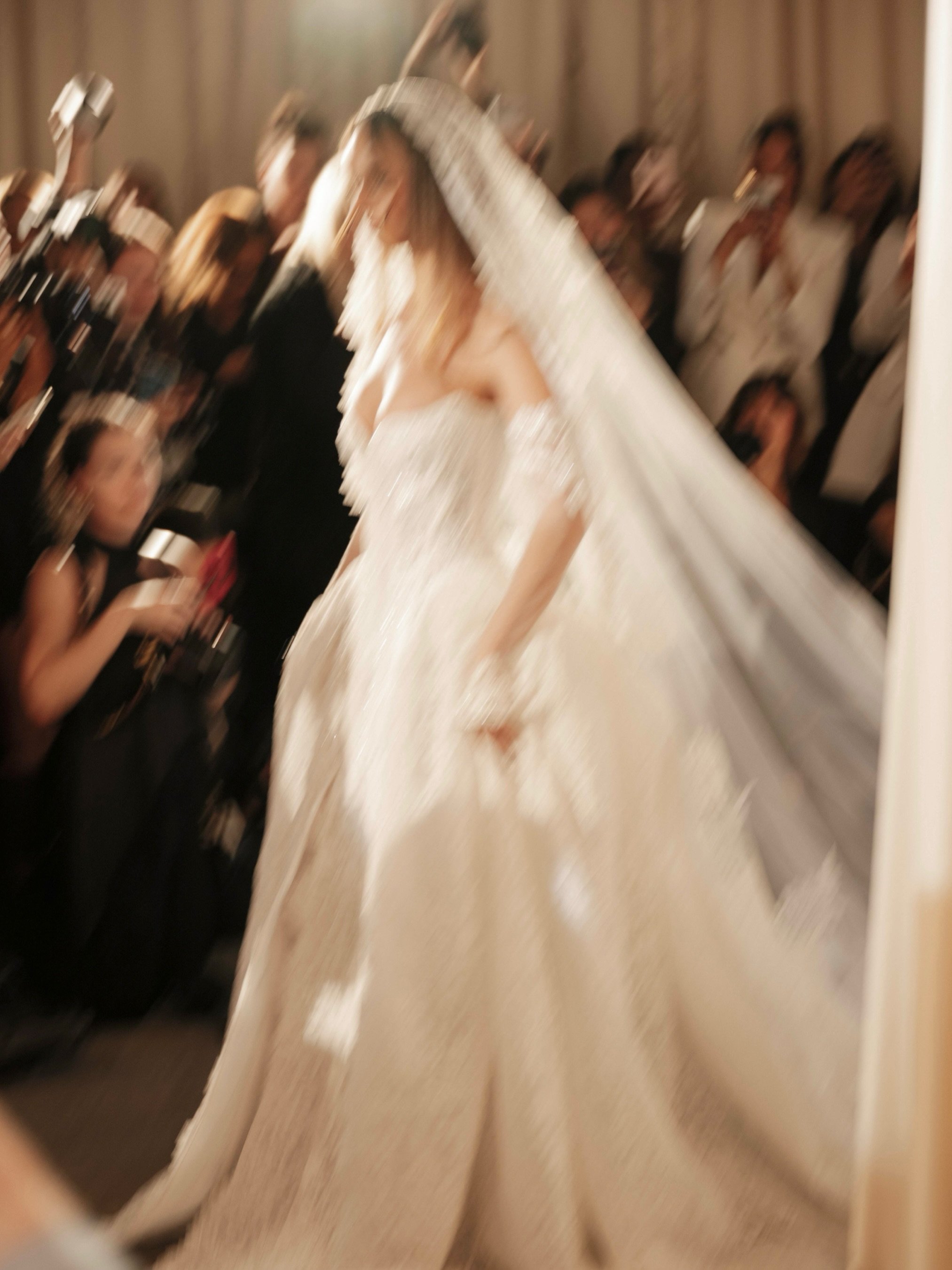 @pallascoutureprivee f/w &lsquo;27 at @jaxonjamescouturebridal 

#nybfw #nybfwphotographer #nycweddingphotographer #nycbride #destinationweddingvideographer