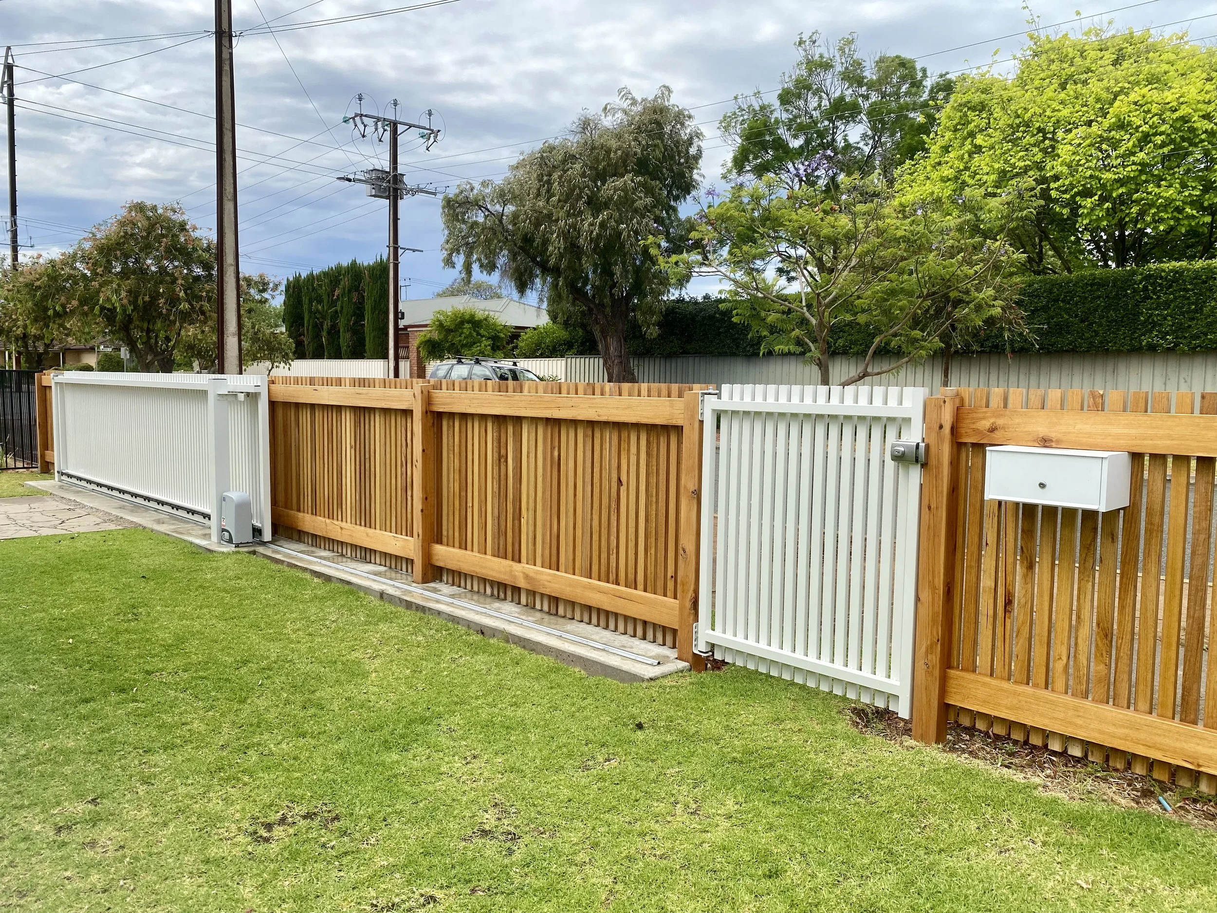 timber picket fence and gate Adelaide.jpg