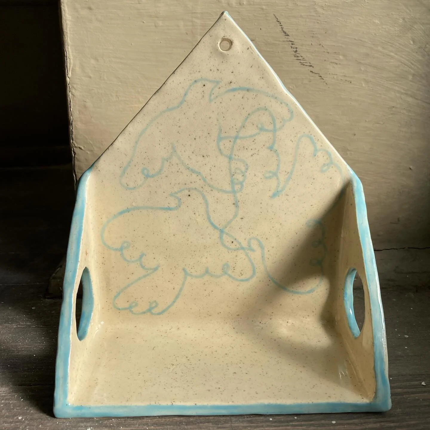 i made this little altar for my dear friends sarah and erik many months ago and forgot to share it. so pleased with how it came out 🩵
.
.
.
.
.
.
.
.
.
.
.
.
.
.
.
#ceramics #clay #birds #gobirds #clayisfun #altar #altardecor #ceramicsforwalls #scoo