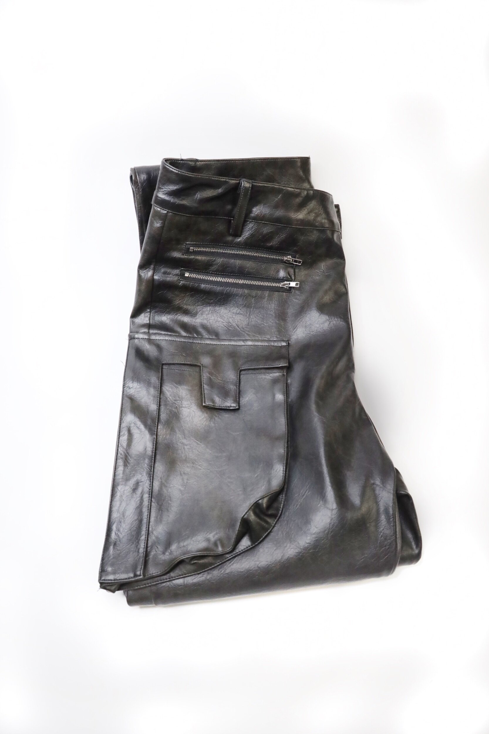 53FD70DA-A81A-4B10-BCCF-B5AE3DD94420