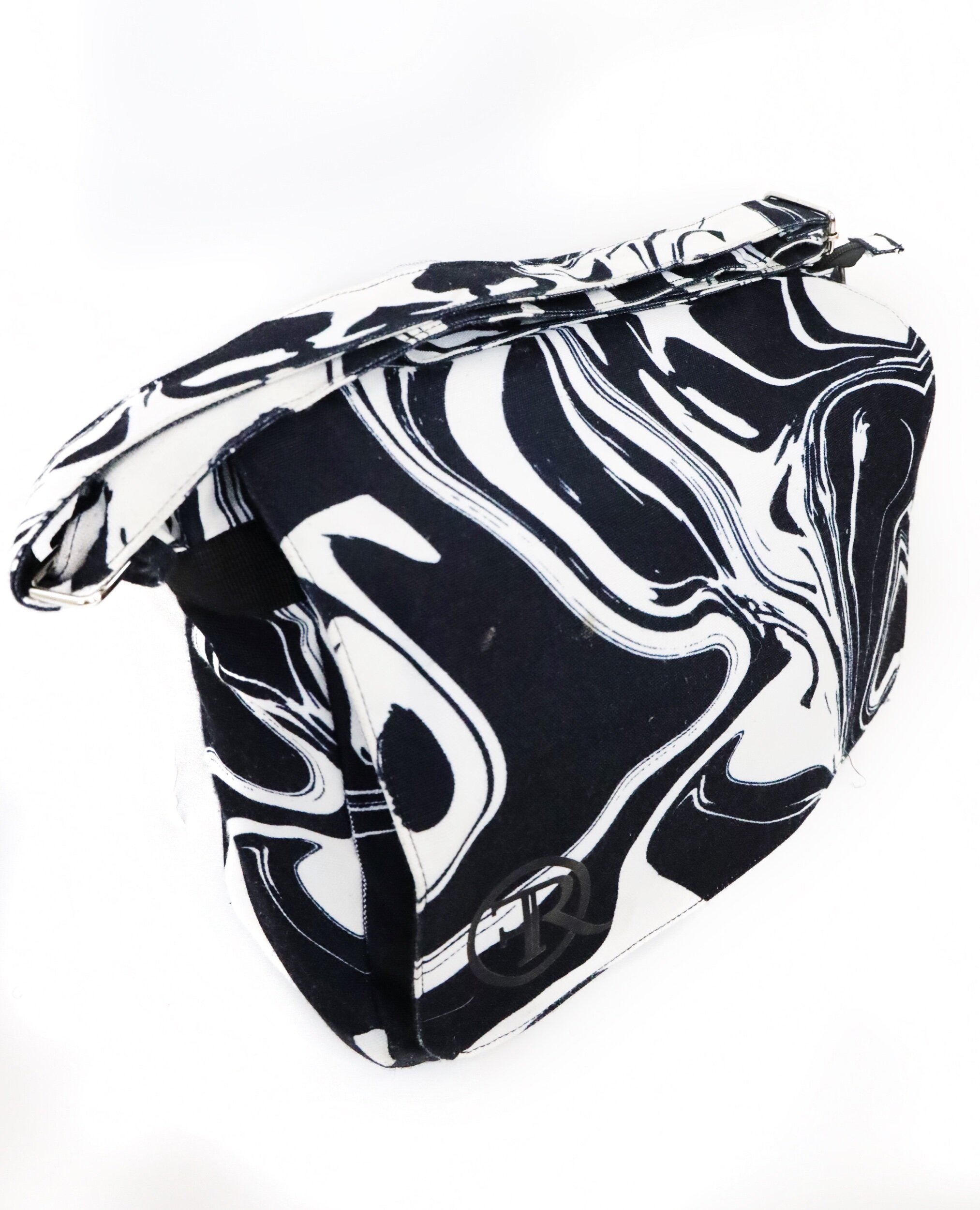 FCC2860B-CC51-4073-88B5-D78525F7A0C0