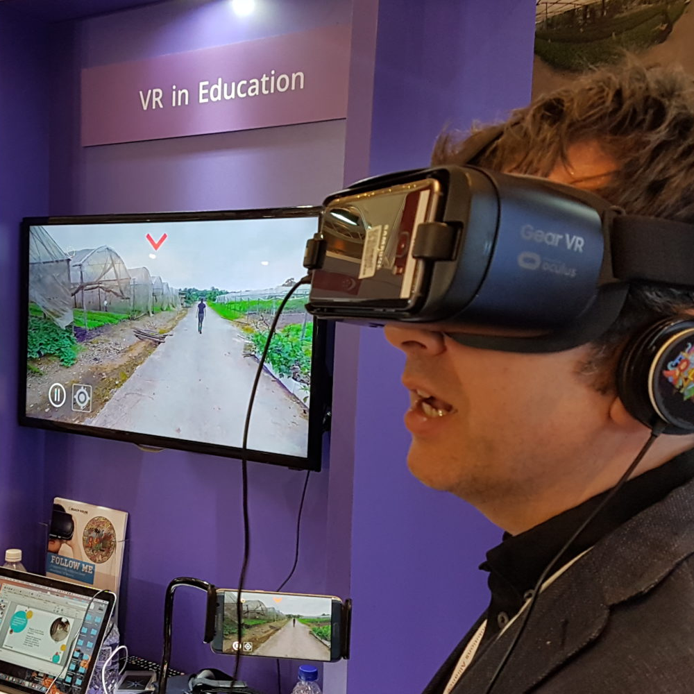 TechGoodu reviews early prototype of “Risk-free Medical VR Training System”