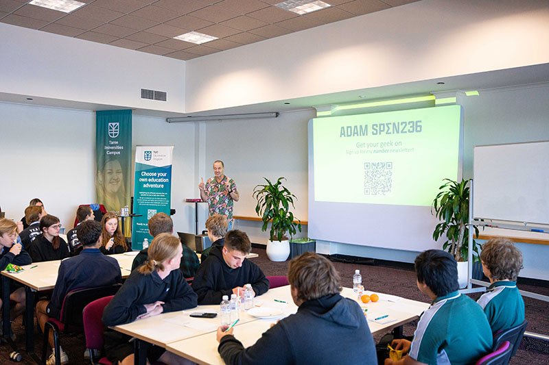 UB_TUC_Adam-Spencer-Maths_03.jpg