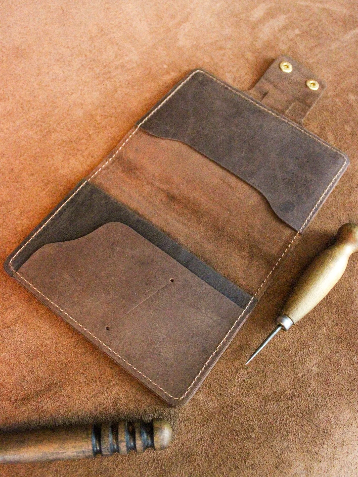 New A6 notebook covers now available. Finally the notebook collection is now completed with the various sizes.