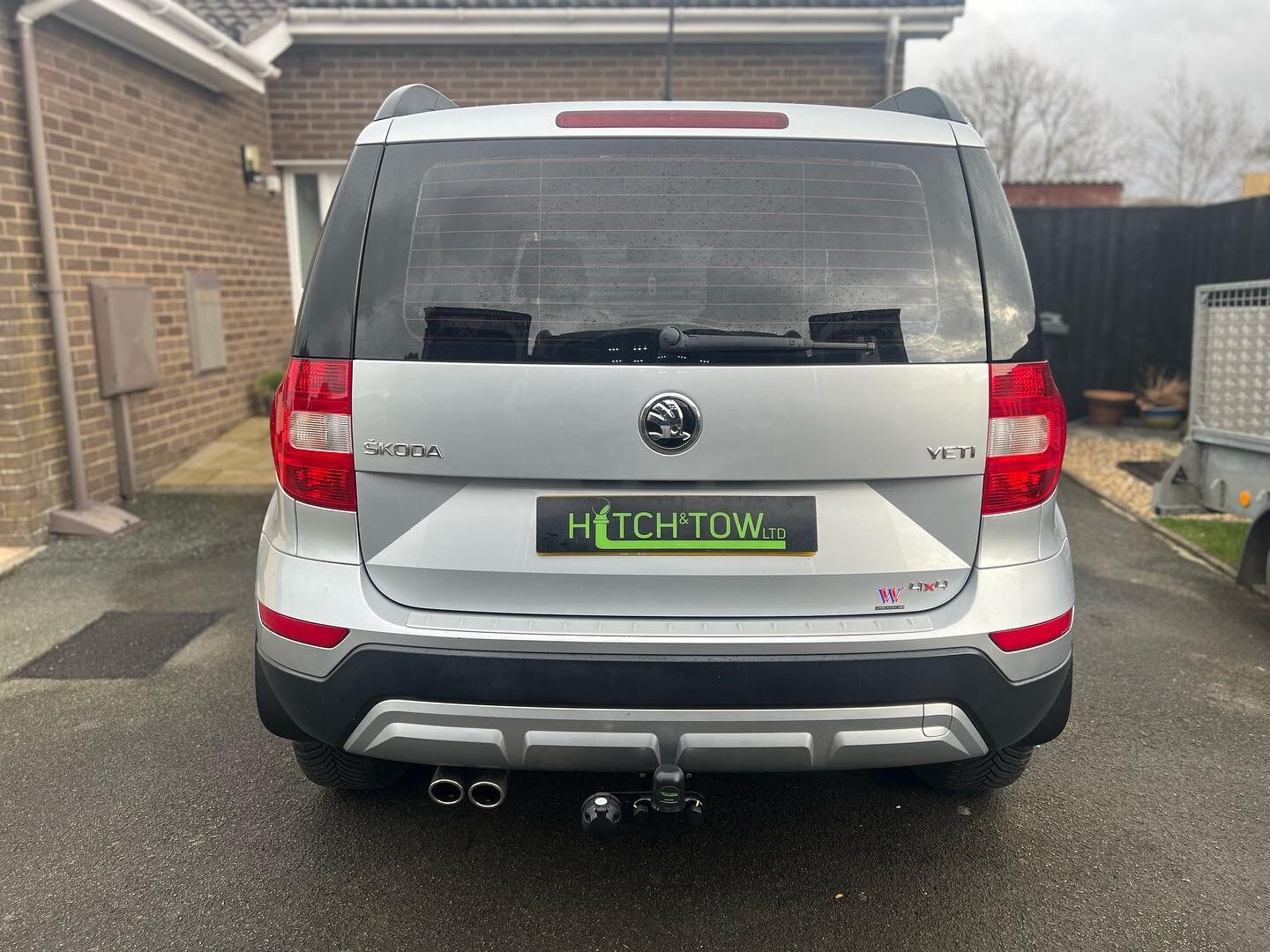 Skoda Yeti, fitted with a fixed flange towbar supplied by @tow_trust with universal single 7pin towing electrics from @rydertowing &amp; @maypoleltd 

www.hitchandtowlimited.co.uk 

Recommendation is the BEST form of advertising 👍🏻
 
✅ Mobile servi