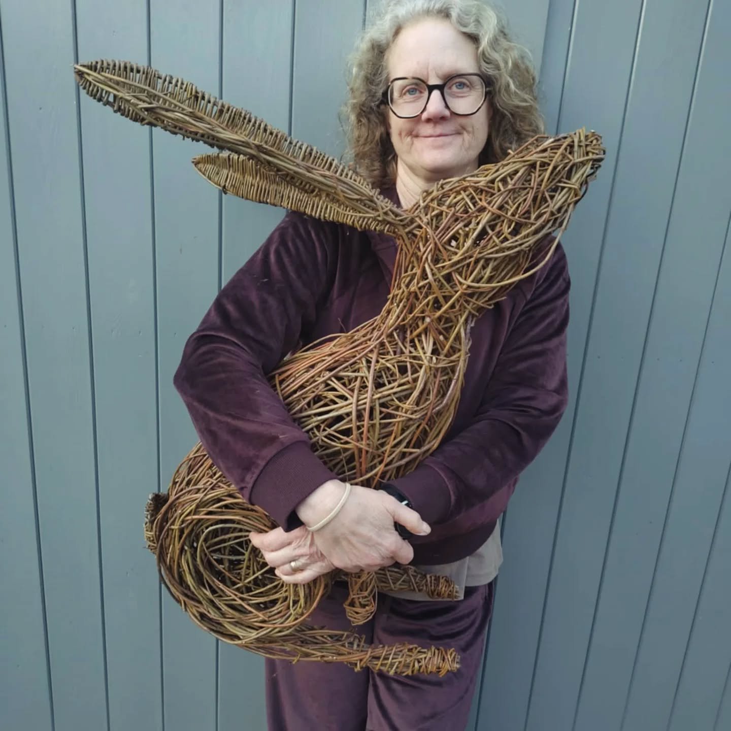 Surrey Sculpture Society Workshops Programme: A selection of workshops and tours, led by the Artists. Some have an additional charge, some are included in our normal entry....

Willow weaving: Make a Hare - 15th and 22nd May ( 15th has 2 spaces left 