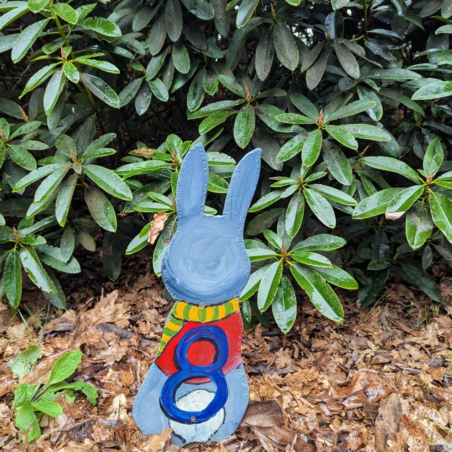 It's a little known fact that a little sprinkling of rain on Good Friday leads to a bumper crop of bunnies!!!

You just need a light waterproof and a little British bank holiday spirit , it's looking fresh and lovely this morning x

Come find these b