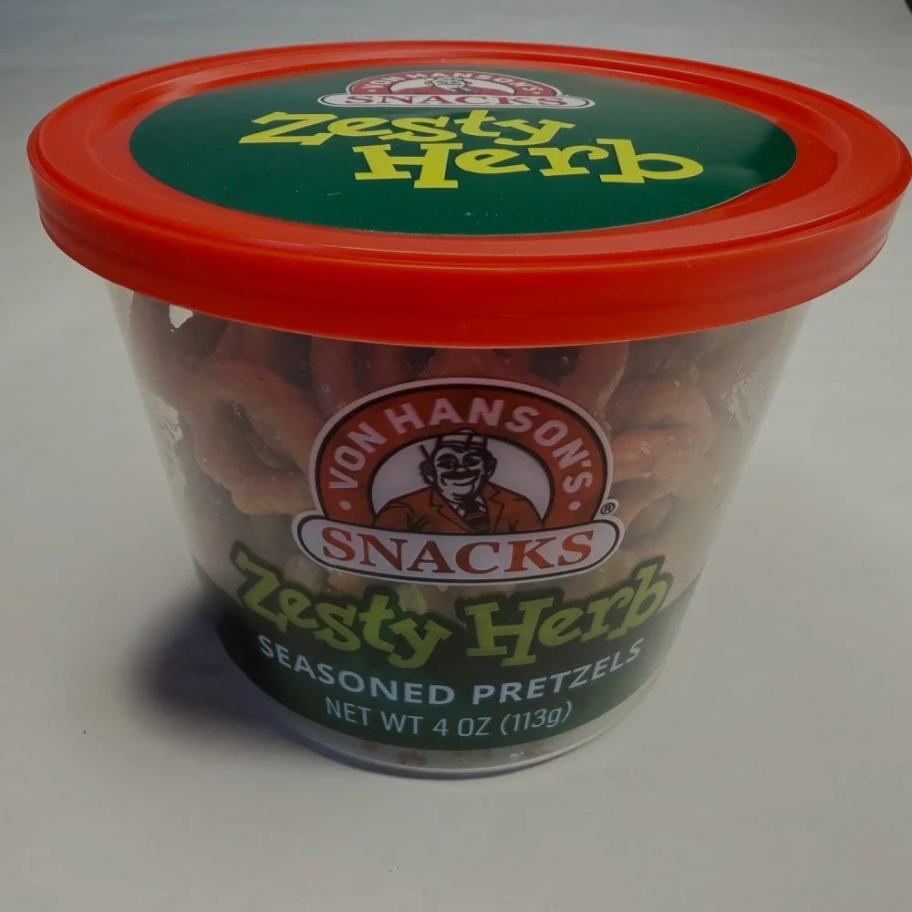VON HANSON'S ZESTY HERB PRETZELS 4OZ CUP