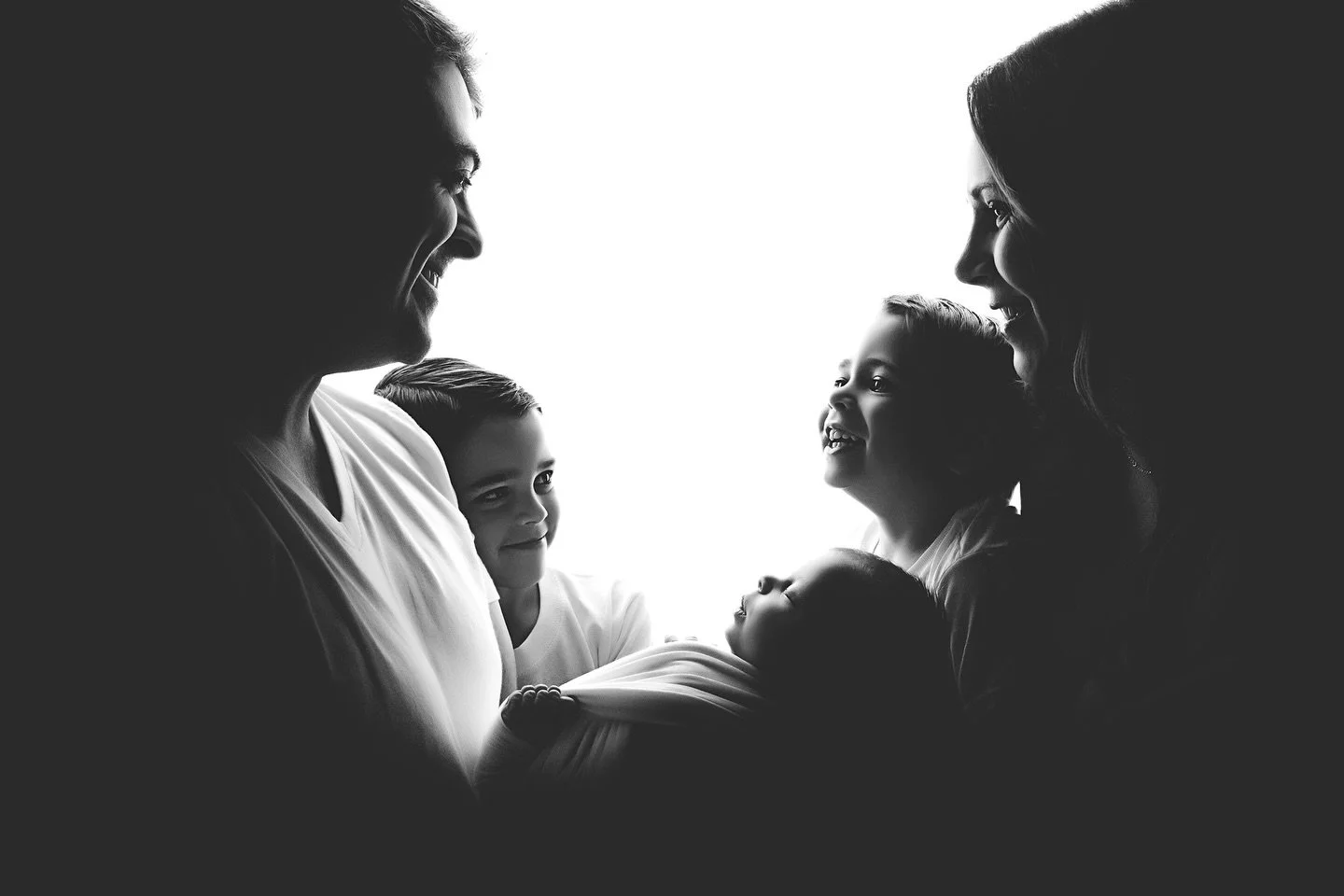 📸 Updated family portrait&hellip; 

I&rsquo;m forever grateful for my clients that allow me to grow with them. Watching these little ones grow and see their personalities shine is the most amazing part of my job!
.
.
.
📸 Book your newborn session e