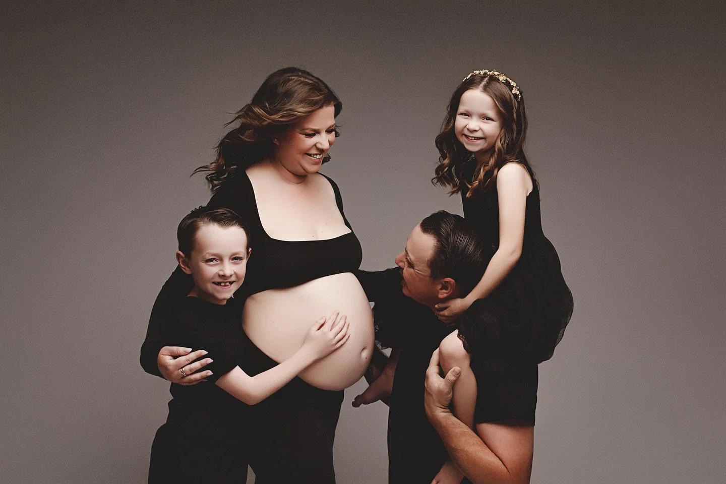 ❤️ There is nothing more special than watching a family grow 

This is the third time this beautiful family has trusted me to capture their story, and I&rsquo;m so grateful. The love and joy they share as they await their newest little addition is tr