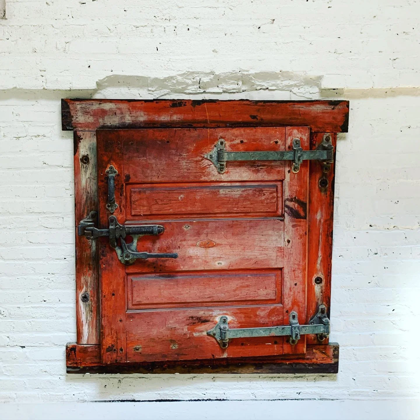 Historic features are the soul of beautiful space. #riverside #historicpreservation