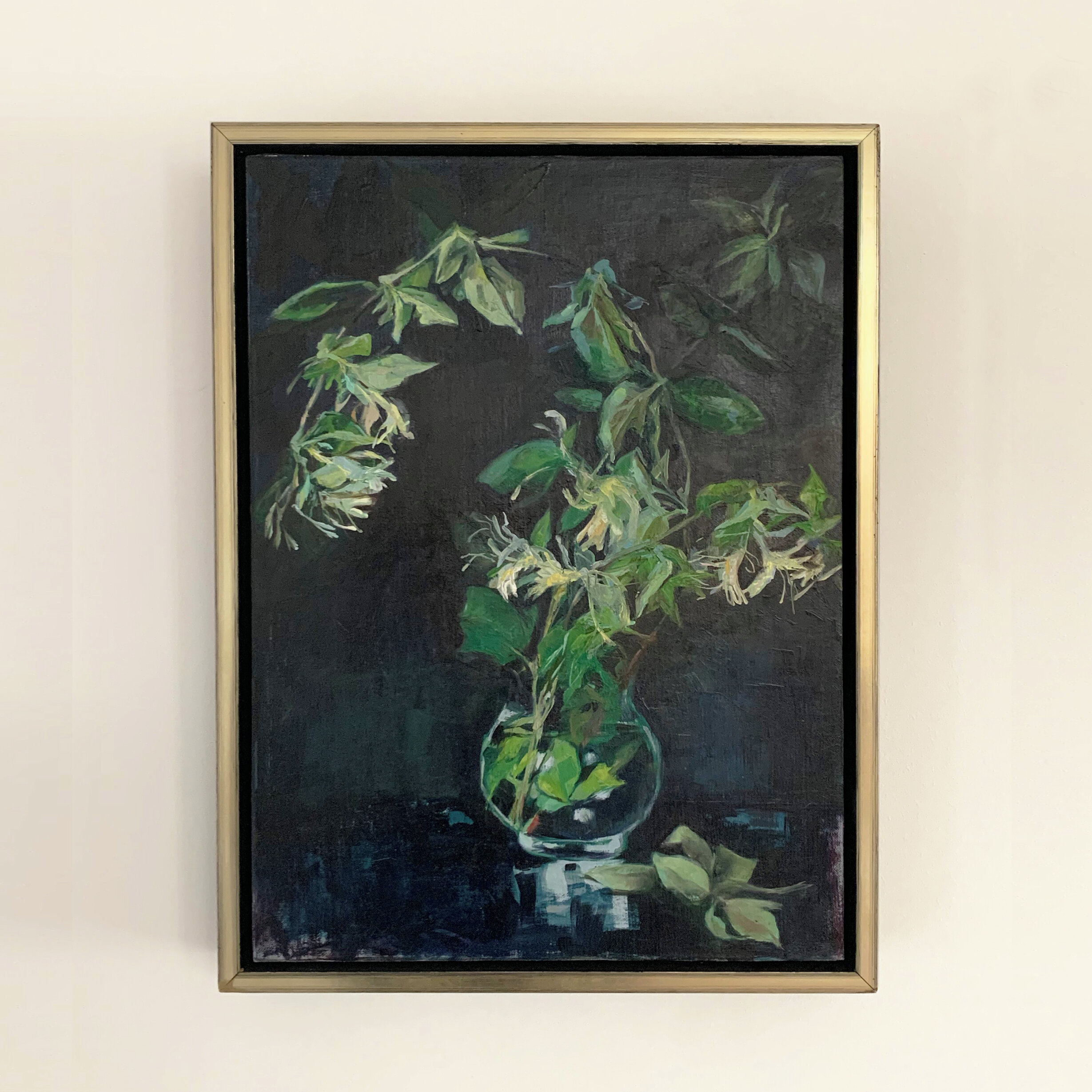Amazing how much difference the right frame will make!  Much love to Pablo and Daniela at The Right Angle, Hoboken NJ.⁣
⁣
'Honeysuckle' 12 x 16&quot; oil on board, painted in the 17-th Century Dutch traditions⁣
⁣
#honeysuckle  #paintingflowers #yanab