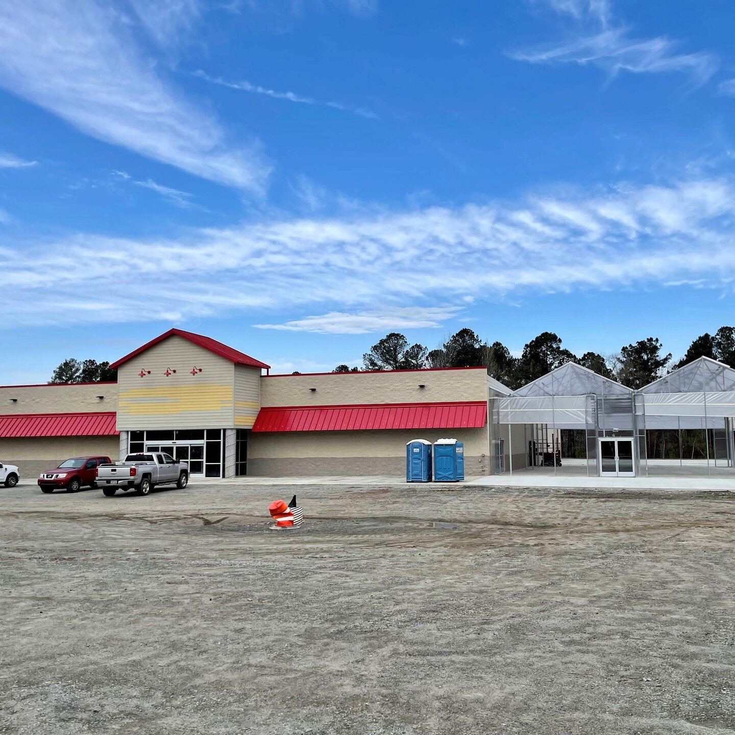 The @tractorsupply in Gray, Georgia is almost complete! Opening in May of 2022! 

#wrnewman #generalcontractors #constructionmanagement #projectmanagement #contractorsofinsta #tractorsupply #jobsite #georgia #graygeorgia #nashville #california