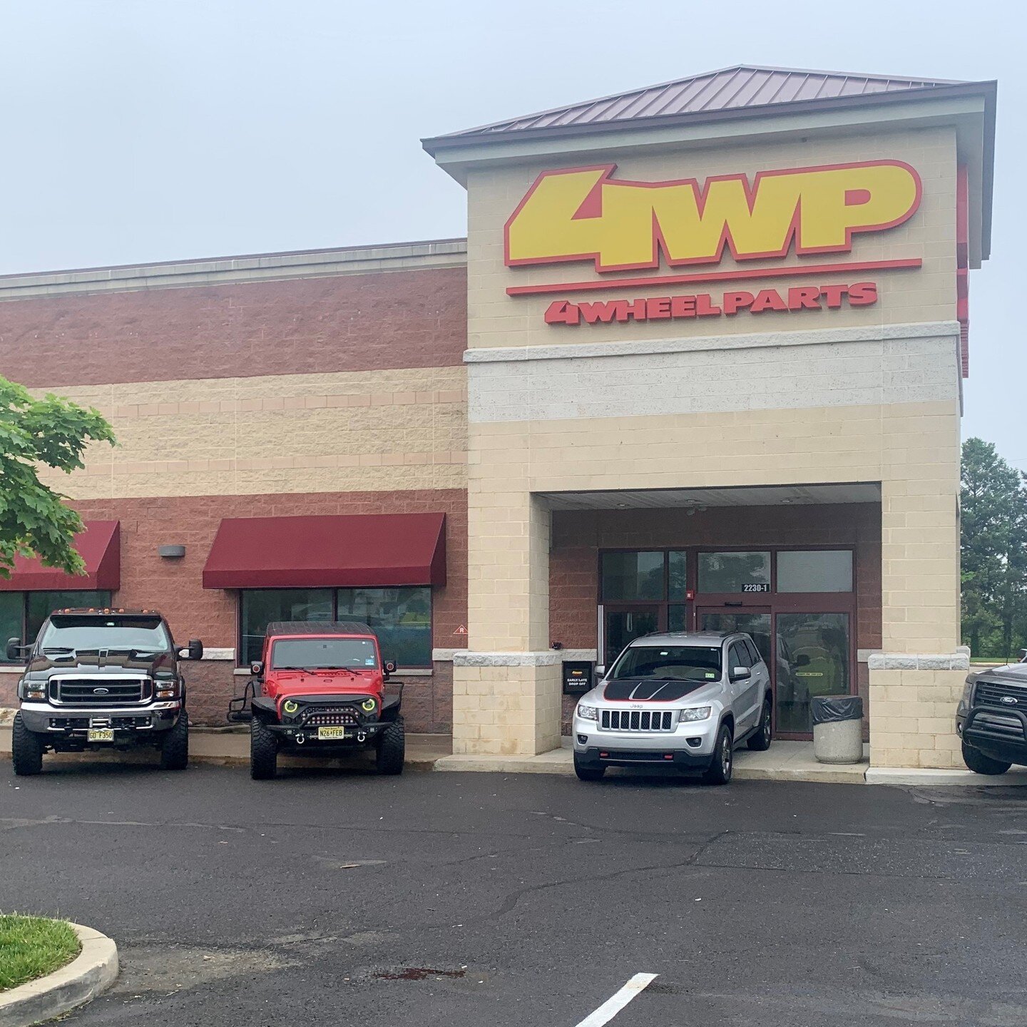 The 4 Wheel Parts in Cherry Hill, New Jersey is now open for business. We appreciate our long-standing relationship with @4wheelpartsofficial and look forward to many more projects together. 
.
.
#4wheelparts #wrnewman #generalcontractor #constructio