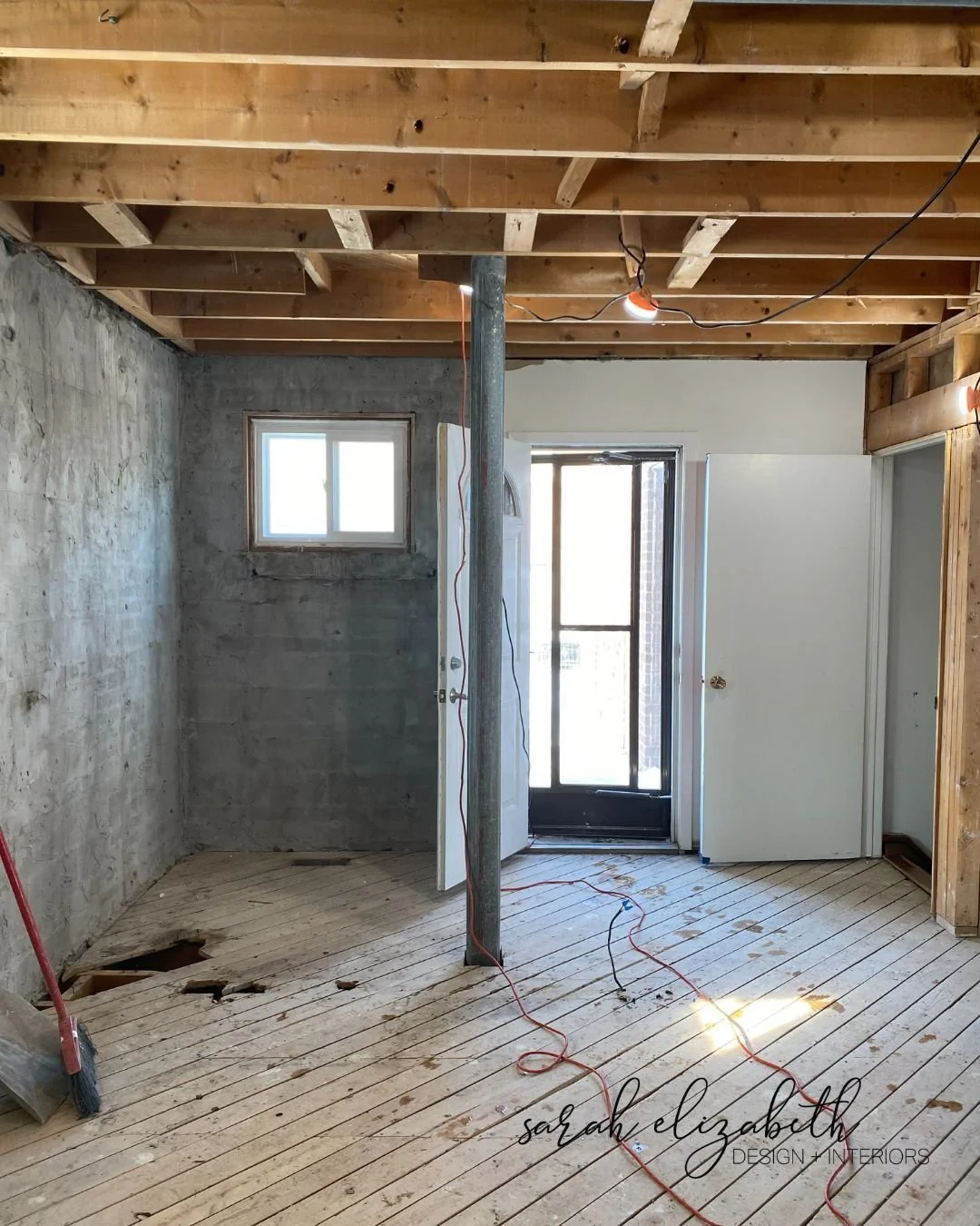 It’s styling and photoshoot week at Project Gem Place! 
We’ve been working hard to bring every detail of this home together — and now it’s time to capture it in all its finished glory. From layered textures to soft finishes a