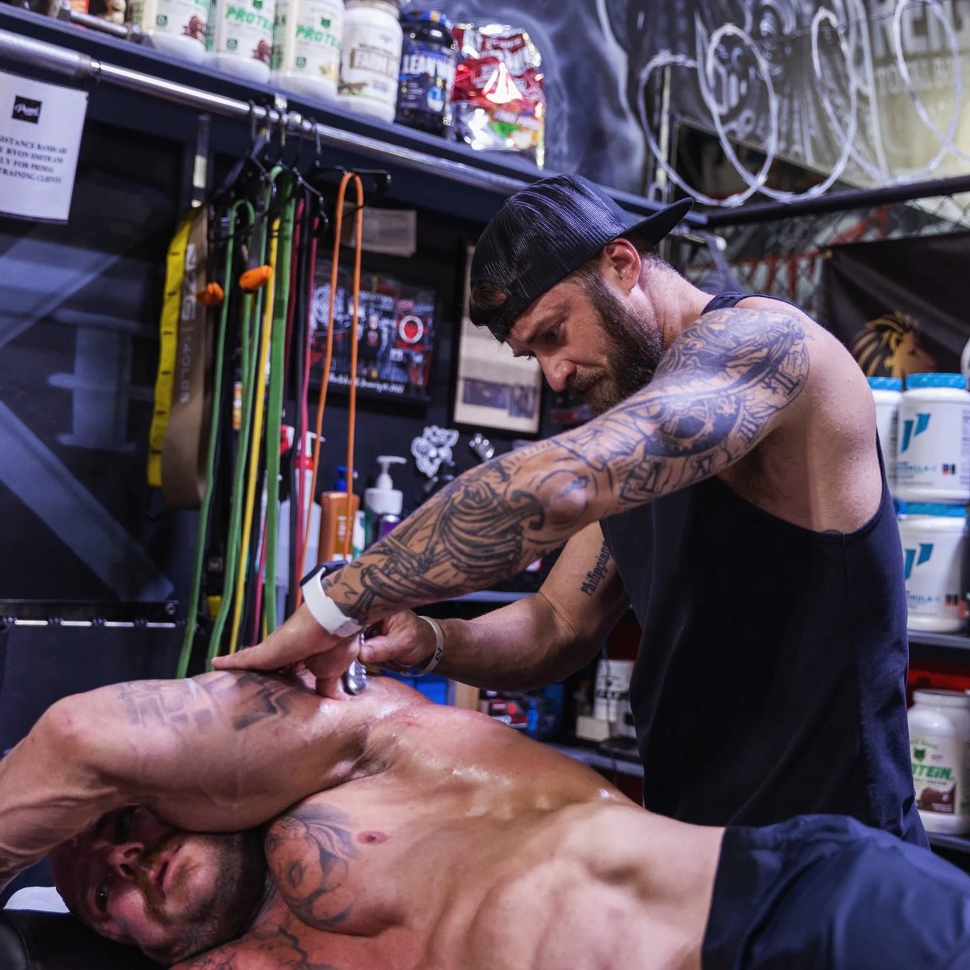 Focus is a skill that must be trained and developed like any other.

Find your why, dial in, and let your work speak for itself.

📸: @fmmediaco 

Have questions❓Interested in working with me❓

1-on-1 online coaching slots available❗️💻 🌎 

Now book