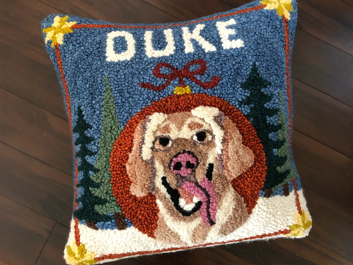 PetPillows_Duke.webp