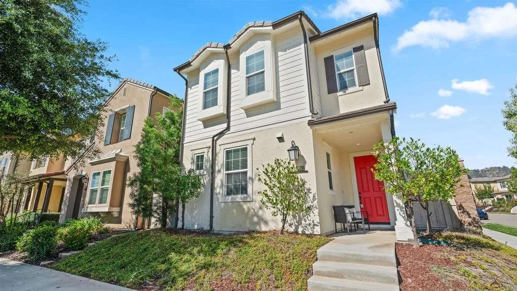 Listing on Saddle Bred Lane, Escondido