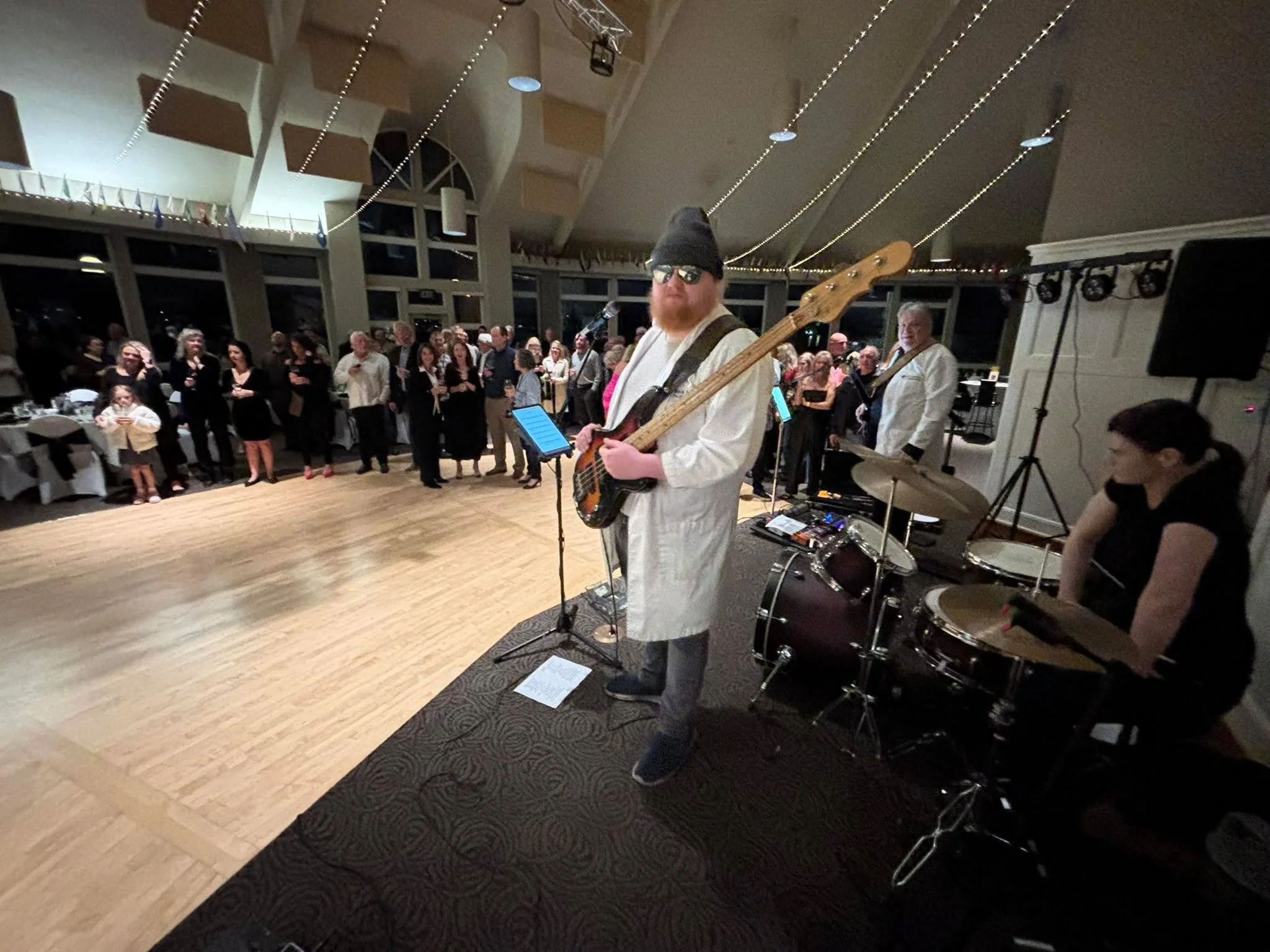 How&rsquo;s your 2026 going so far? It was great be back with The Rock Doctors last night for a birthday party gig at the Columbia River Yacht Club! Violet made quick work of learning the tunes for the show!

I&rsquo;ve got plenty more gigs lined up!