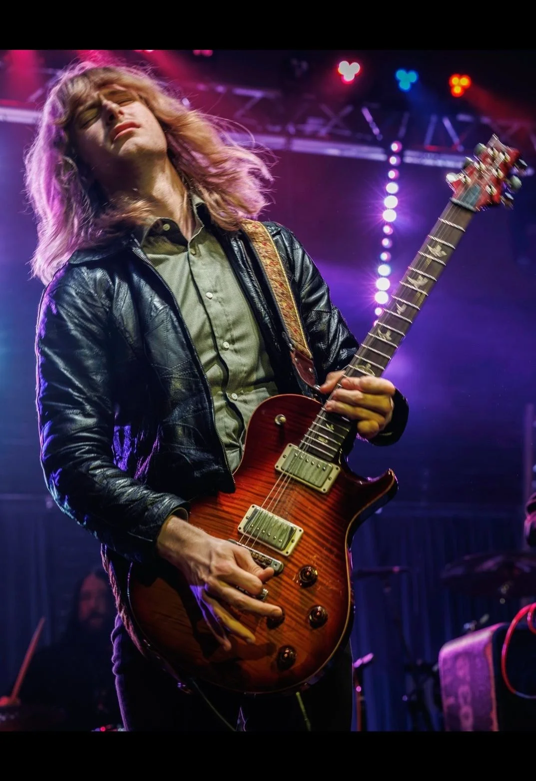 headliners shot crop border less.jpg