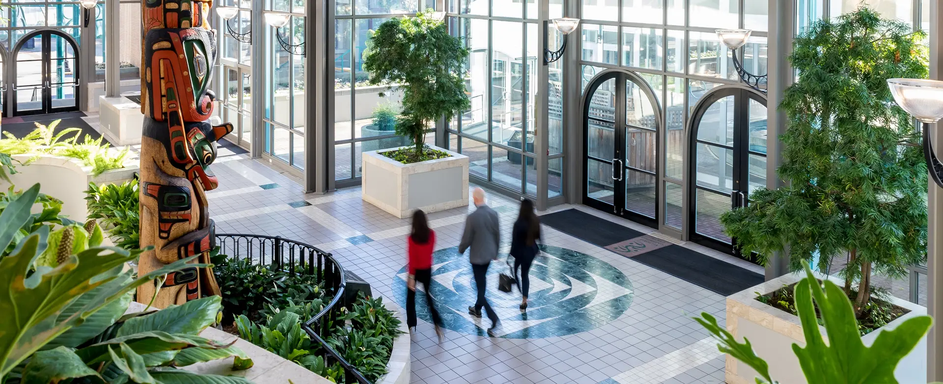 victoria-conference-centre-hero-ground-floor-meetings.png