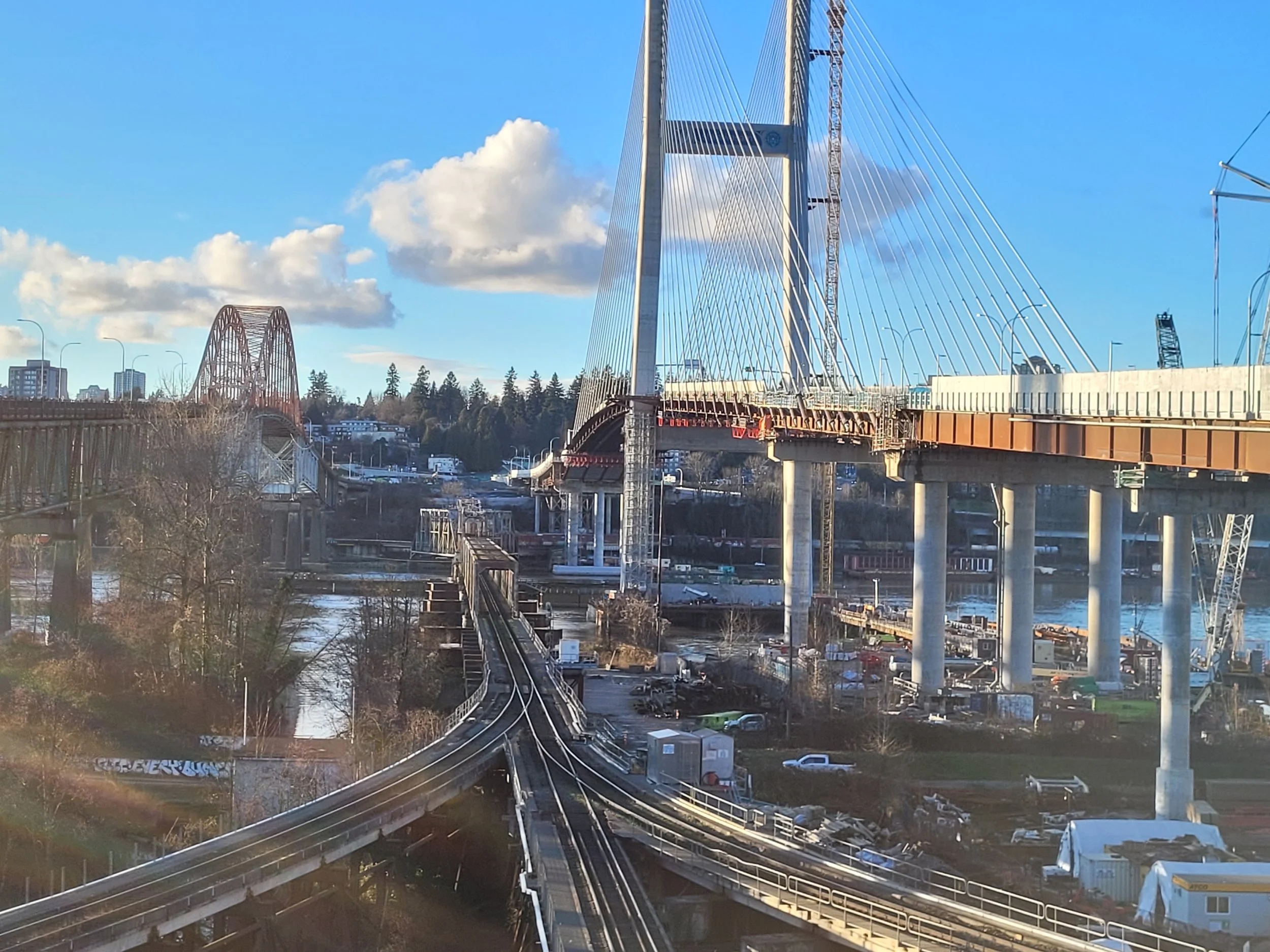 Shuttle service to help cyclists during staləw̓asəm Bridge completion