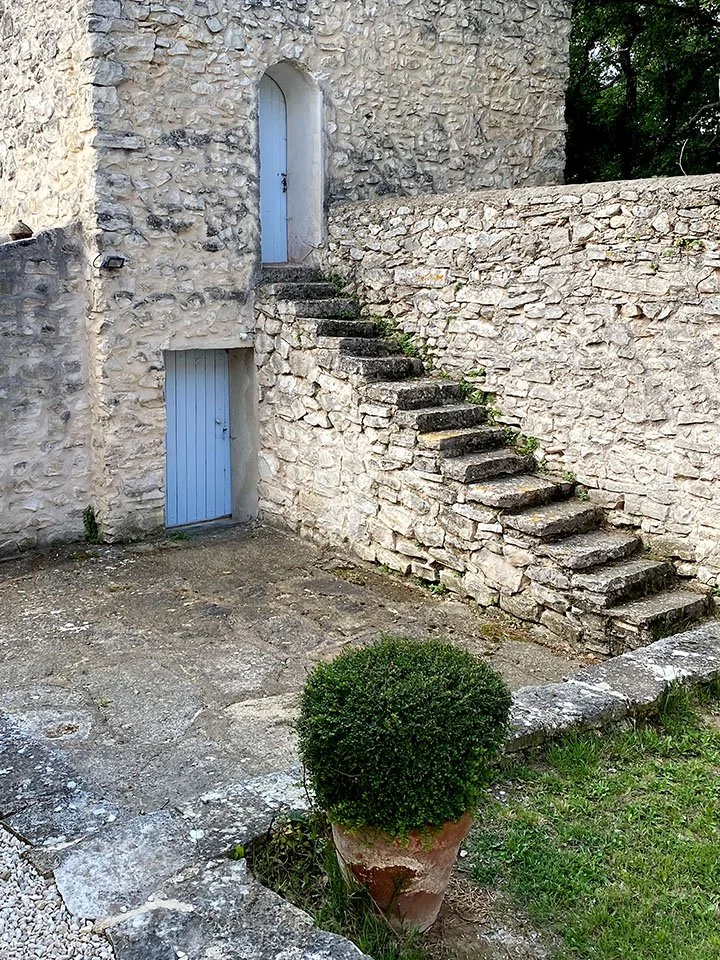  Le Devencet Court Yard 