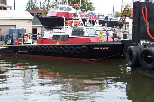 z-Outlaw-Crewboats-to-go-2_500w.jpg