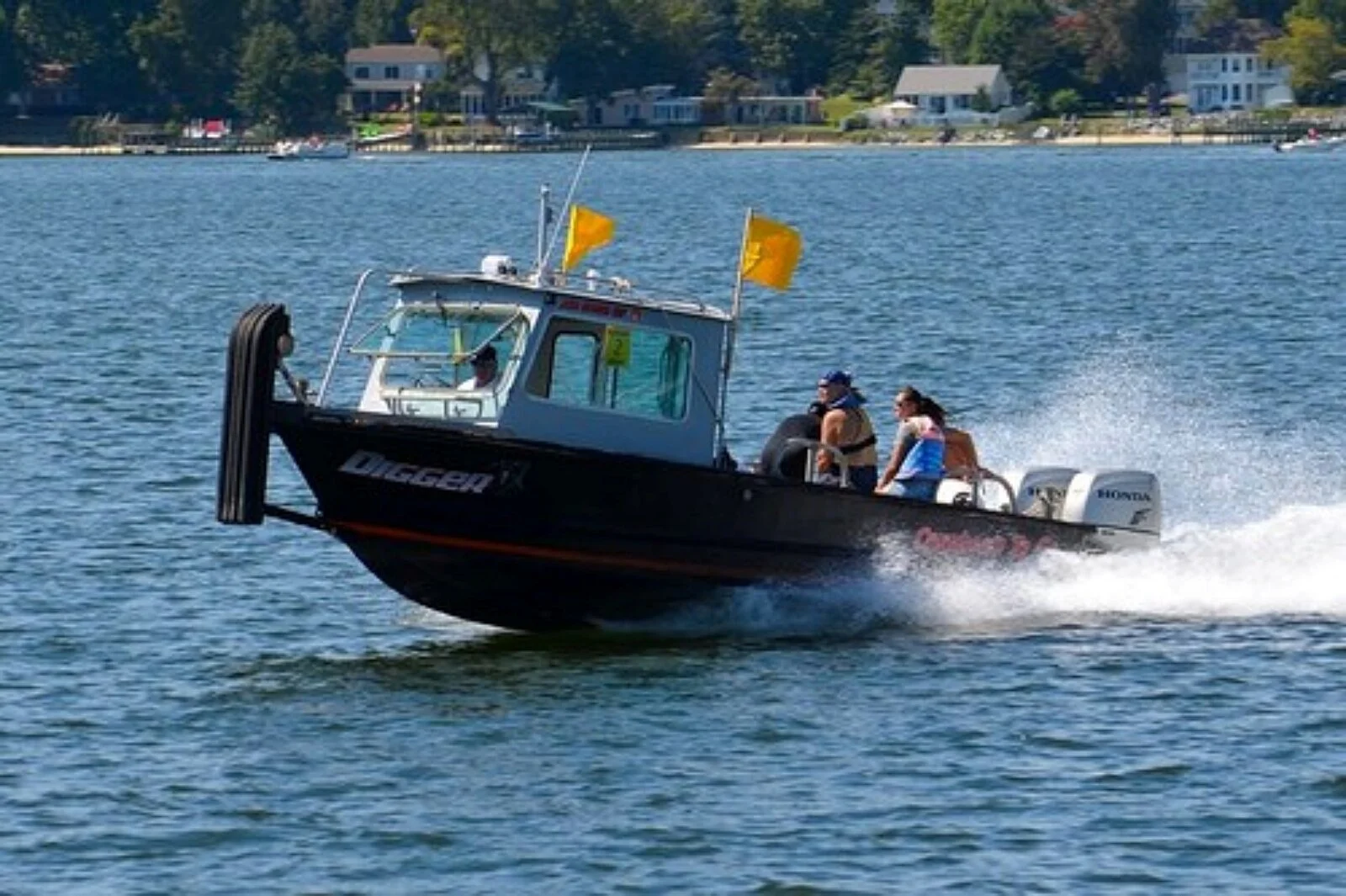 digger-crewboatstogo03.jpg