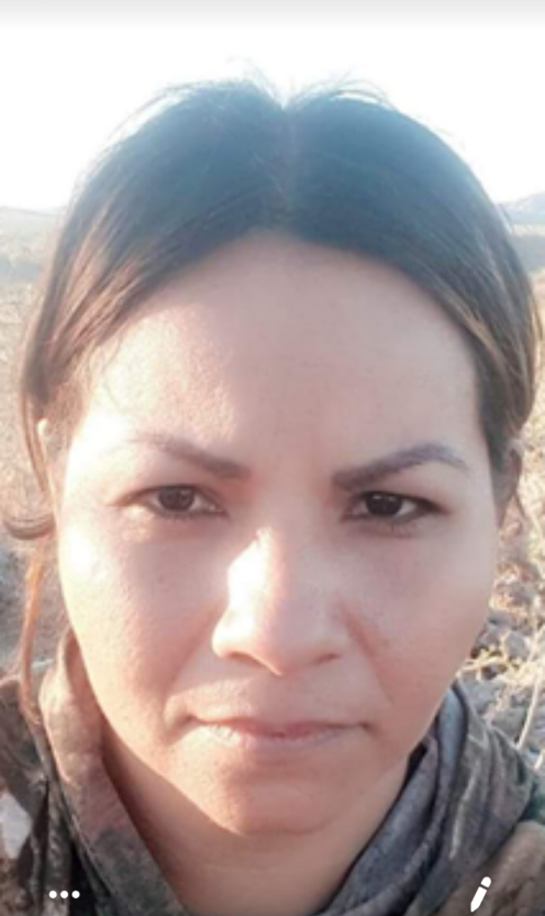 janeth in desert.png