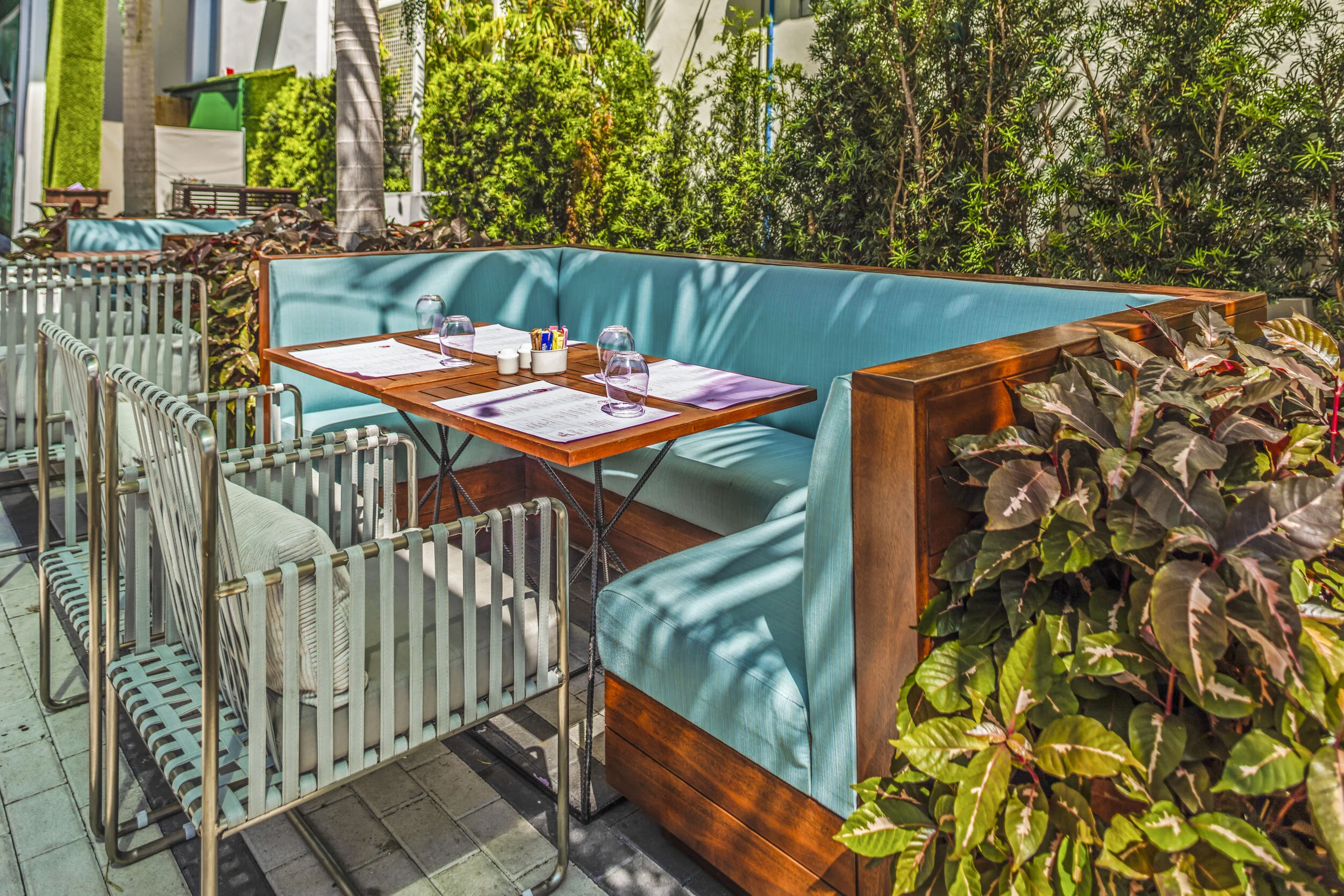 Miami S Finest Custom Furniture Flamingo Reco - Custom Furniture Makers Miami Miami S Finest Custom Furniture Flamingo Reco - Custom Furniture Makers Miami