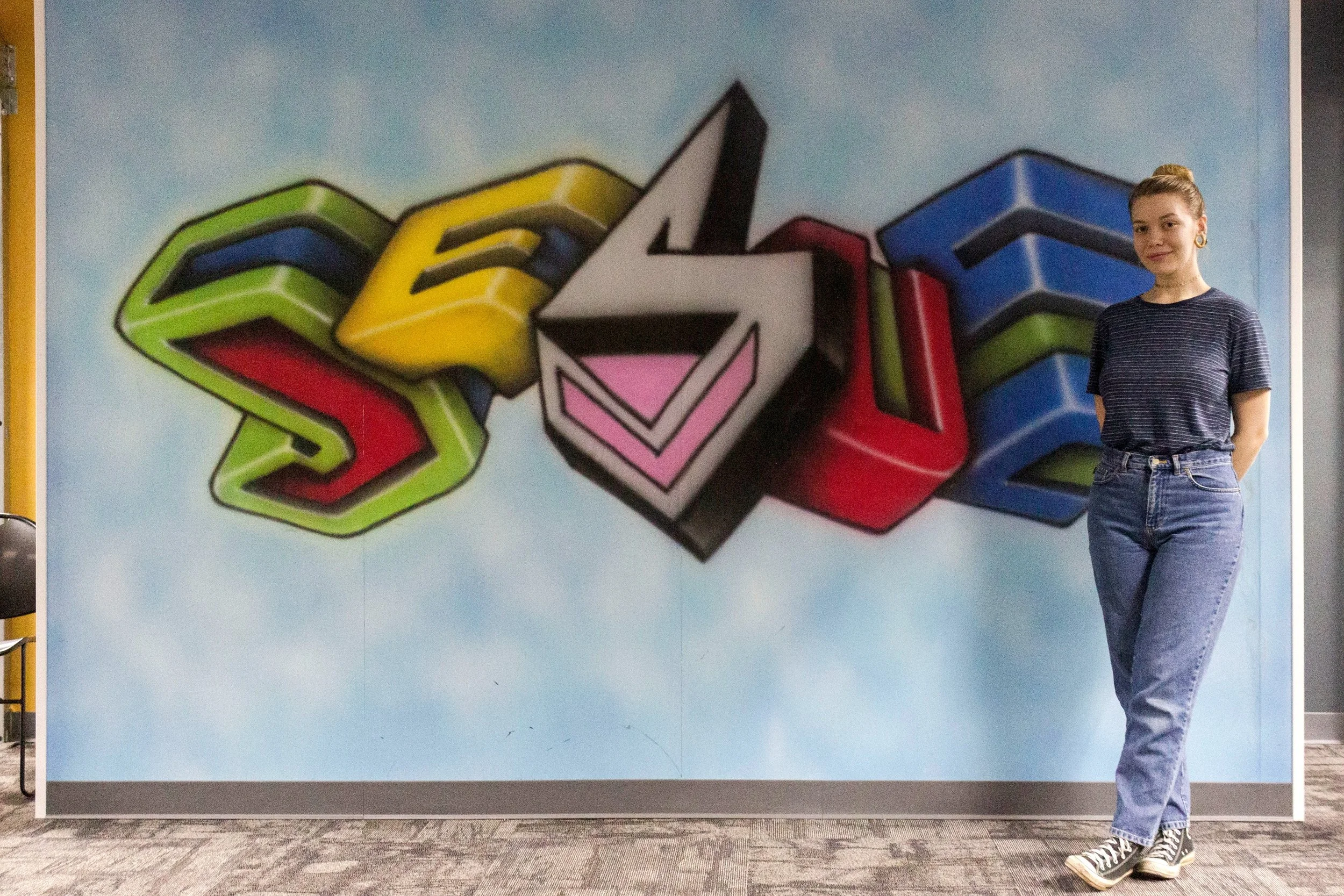  Airbrush on dry wall 