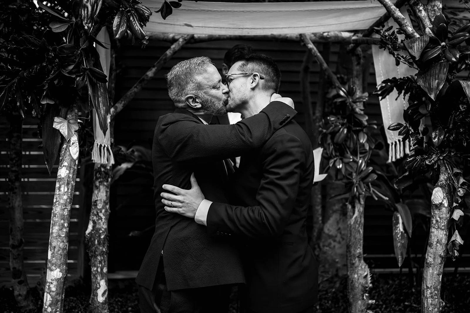 Tim+Christian_31426_WeddingsByKSP_285.jpg