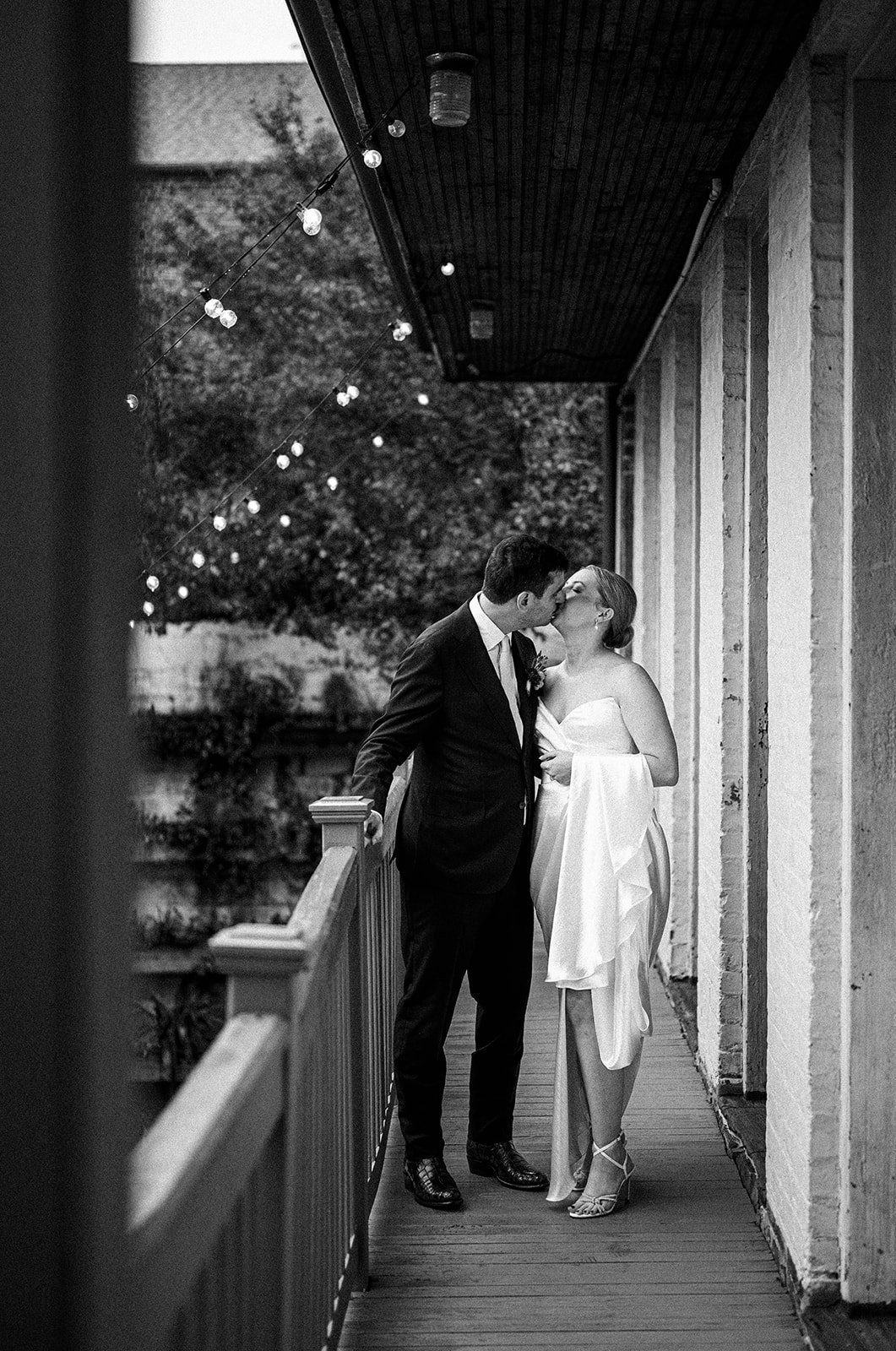 Jessica+Julian_102525_WeddingsByKSP_074.jpg