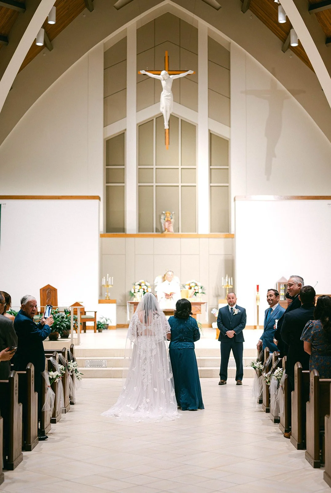 Laura+Leo_111525_WeddingsByKSP_275.jpg