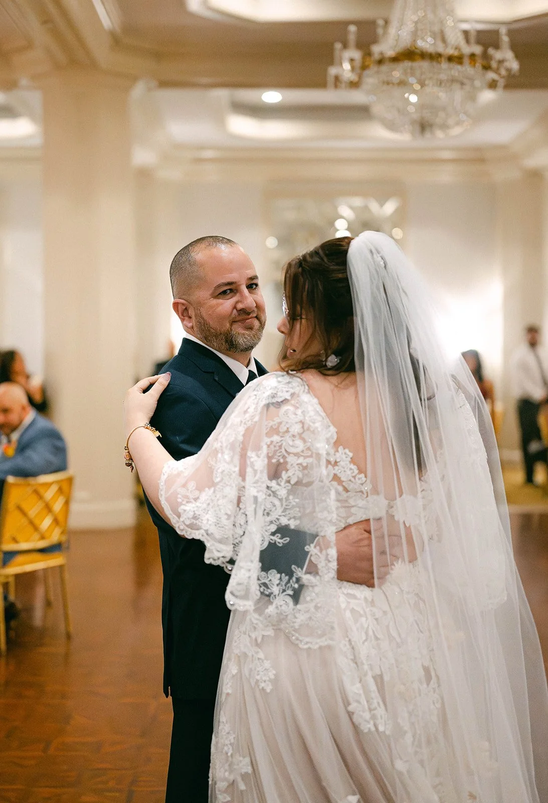 Laura+Leo_111525_WeddingsByKSP_470.jpg
