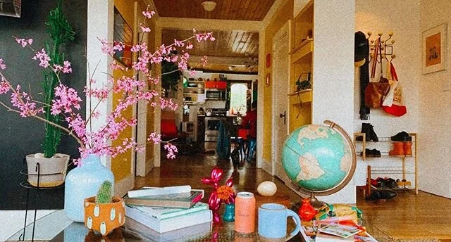 Working from home pt. 2 💕

#bego #begocreative #wfh #spring #houseplants #interiordesign #decor #heyberry