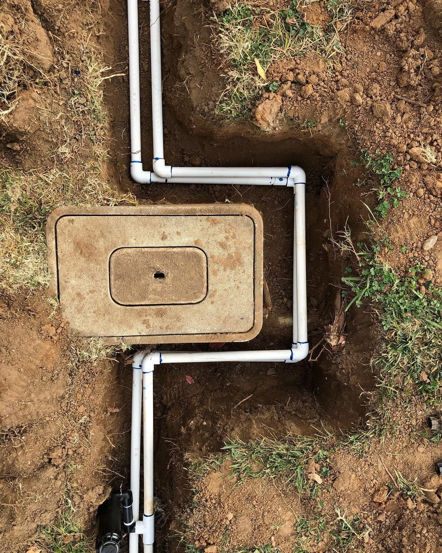 Don&rsquo;t let anyone else touch your sprinkler system. Call ShrubGator (909)565-5903
.
.
.
.
.
.

#garden #nature #flowers #photography #plants #gardening #summer #naturephotography #travel #flower #beautiful #love #california #green #photooftheday