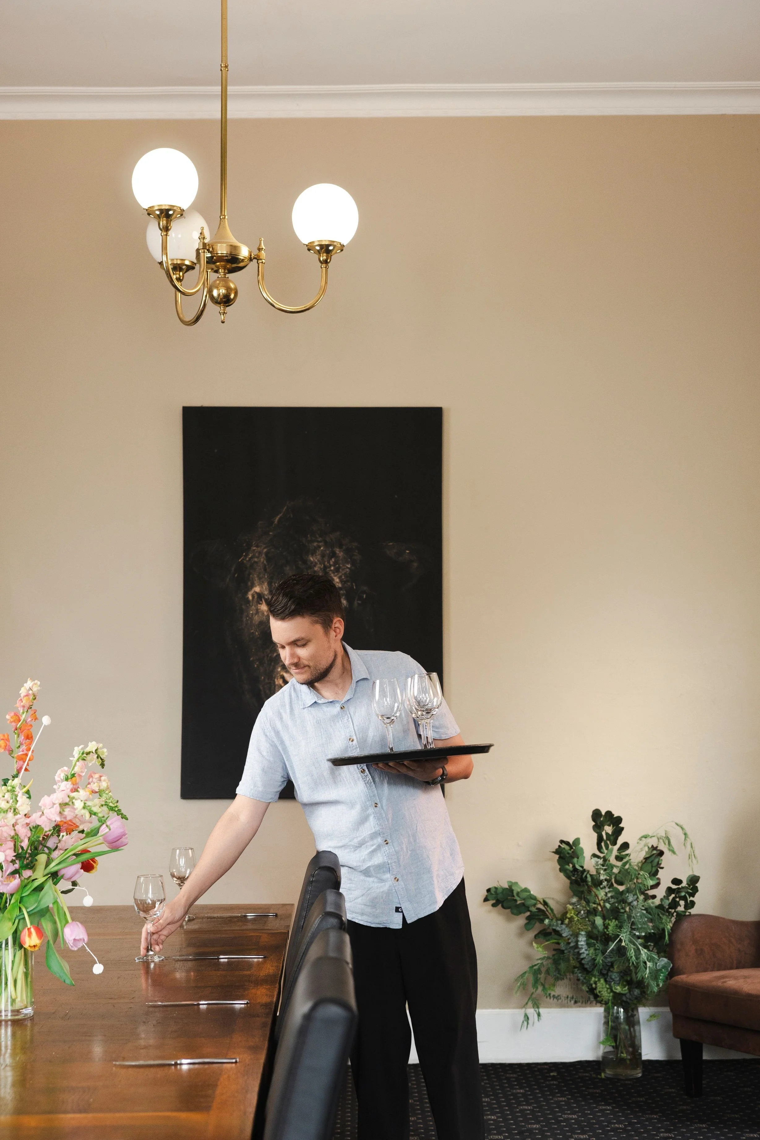 Goldfields Room-waiter.jpg