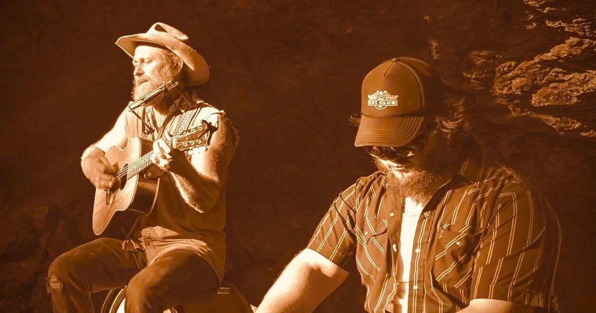 Live Music: Simon Cropp &amp; Marques Morel